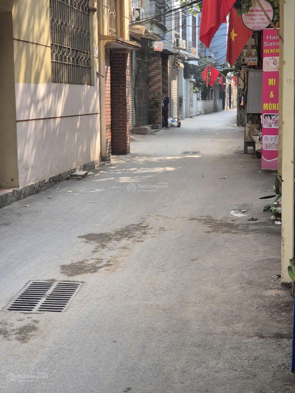 Bán nhà riêng tại Kim Giang, 8 tỷ, 55.5m2, đất không - xây nhà dòng tiền đẹp keng, sổ đỏ vuông đét