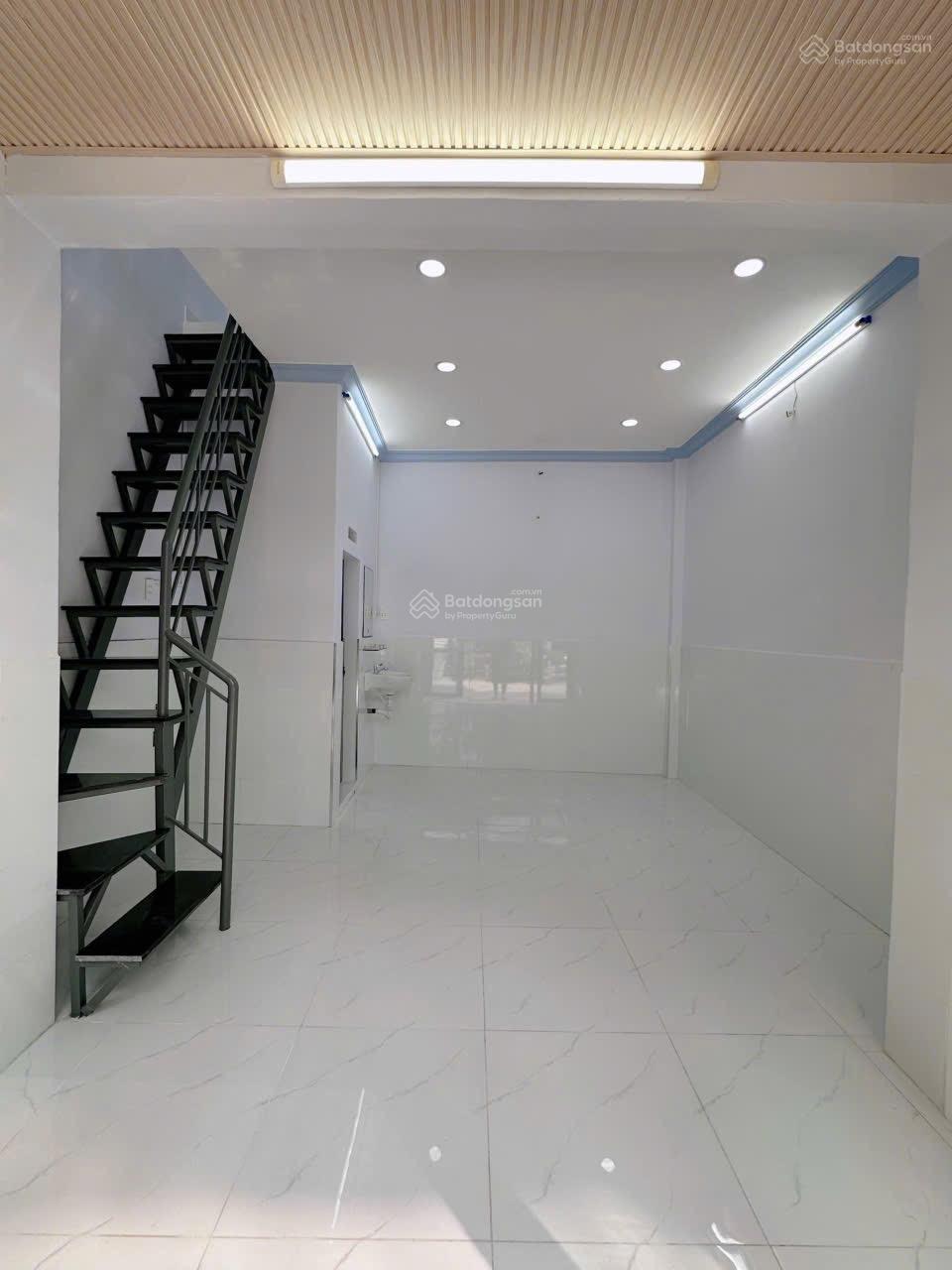 Bán nhà hẻm 6m đường Số 4 (Gò Xoài), DT 4mx4m, 1 lầu, giá 2.95 tỷ TL