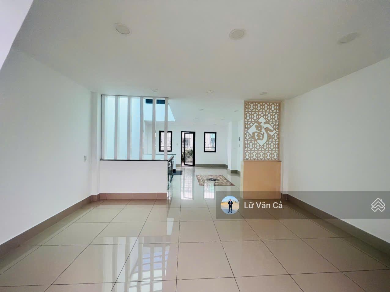 Cho thuê nhà phố view hồ Lakeview City, 30 triệu, 100m2, Phường Bình Trưng, HCM