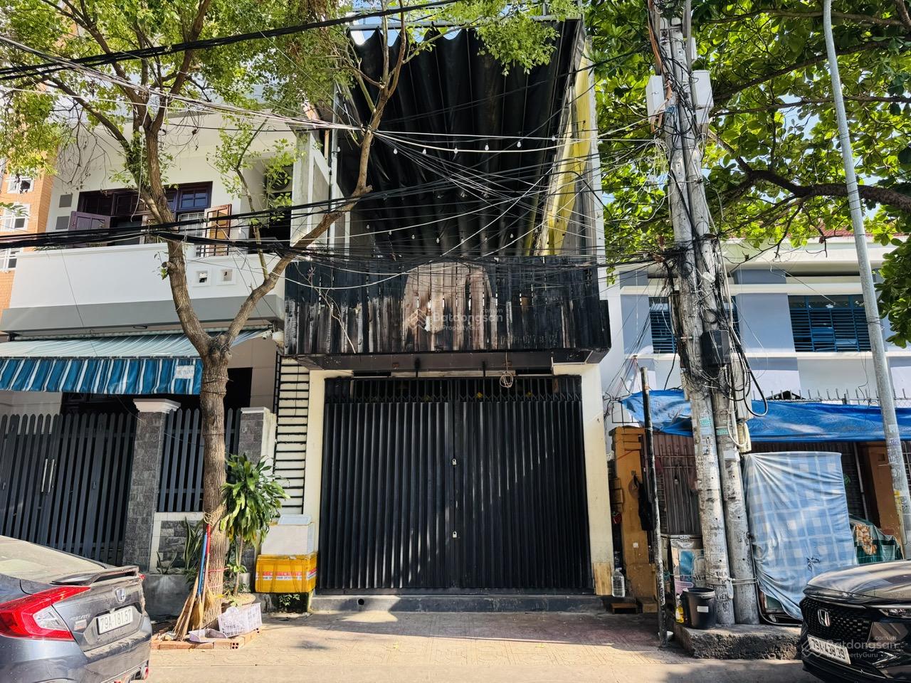 Chính chủ bán đất có nhà cũ, địa chỉ 09 Thi Sách ngay trung tâm thành phố Nha Trang