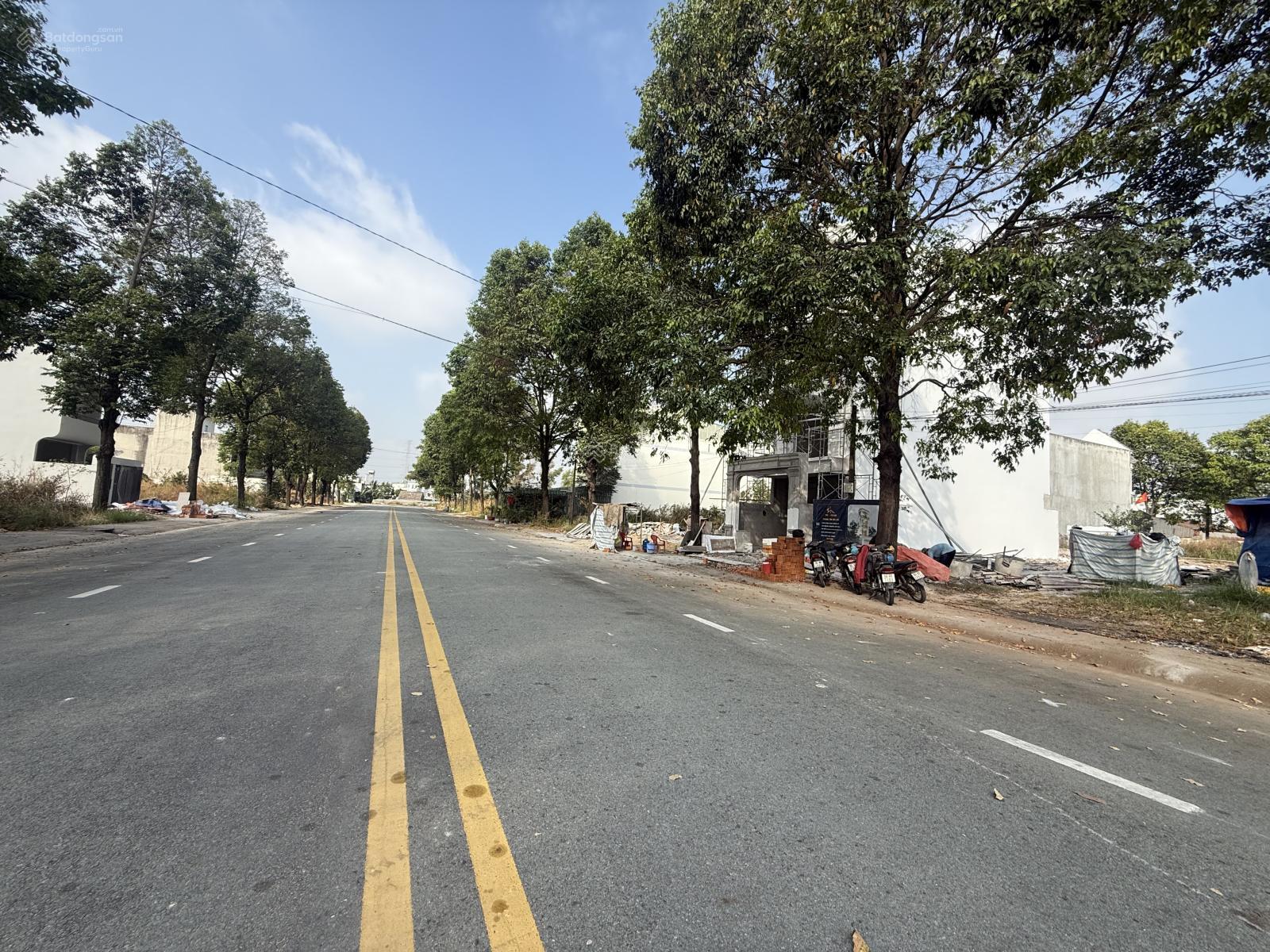 Chính chủ bán lô đất mặt tiền đường gần Phạm Hùng phường Hoà Phú (P Bình Dương) TP mới