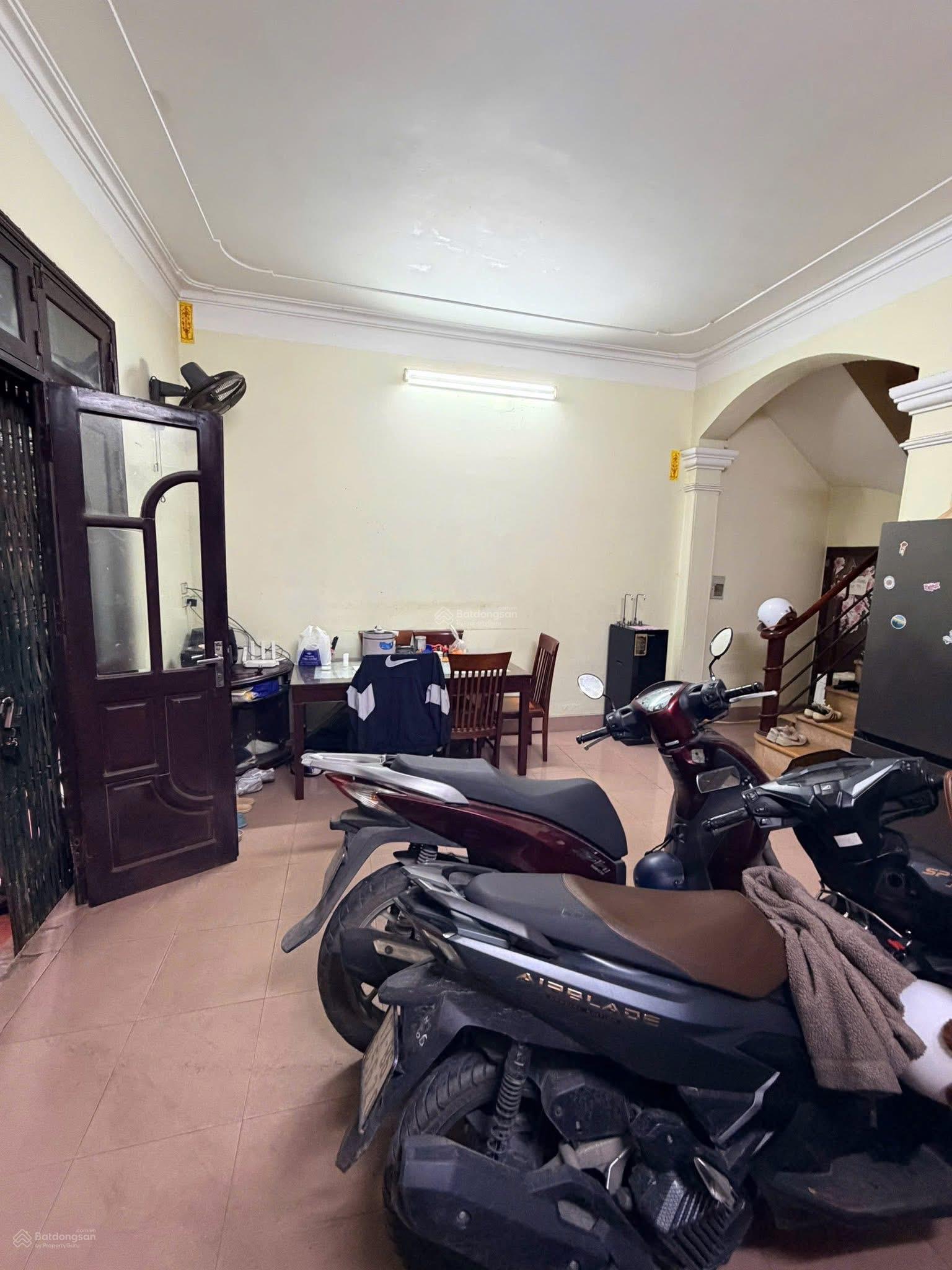 Bán Nhà riêng tại Phường Yên Hòa, Cầu Giấy, Hà Nội, 7,3 tỷ, 30m2