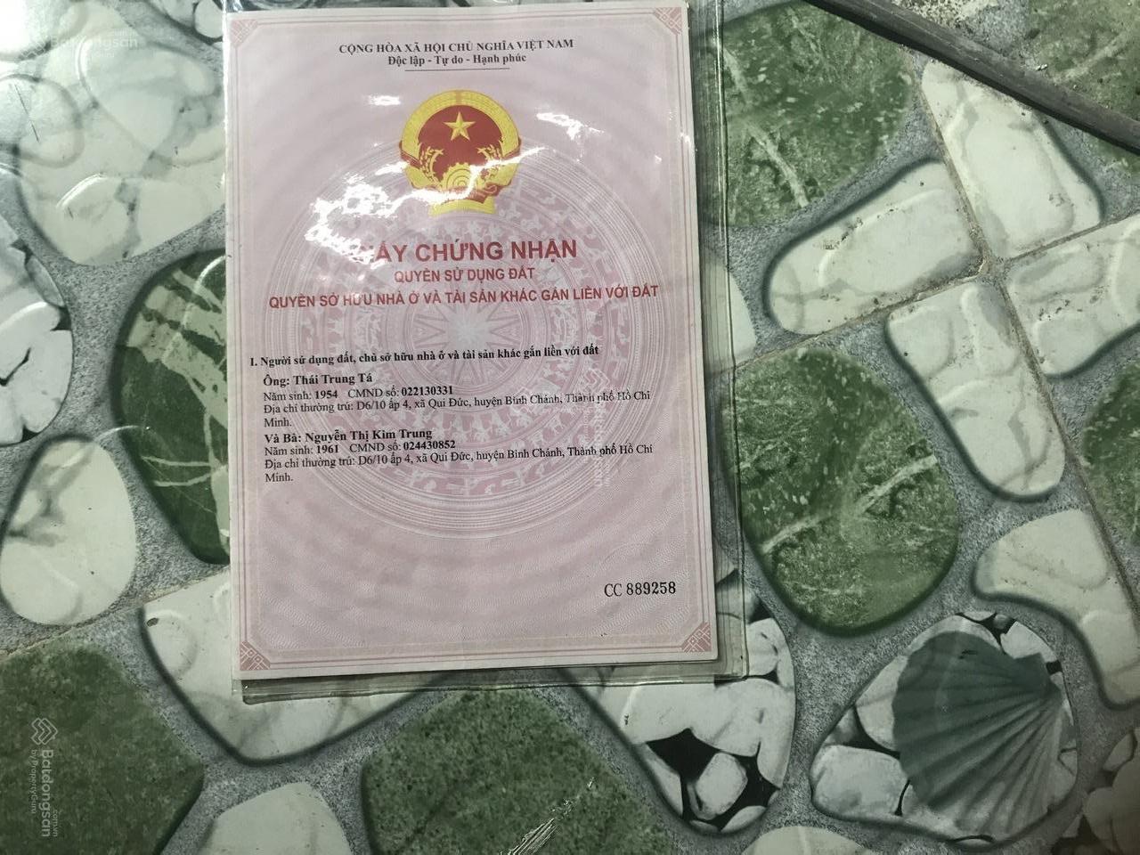 Chính chủ bán nhà sổ chung 7x18 ngay THCS Qui Đức Đoàn Nguyễn Tuấn 2,16tỷ TL 3T 4pn 2wc 0901 970 ***