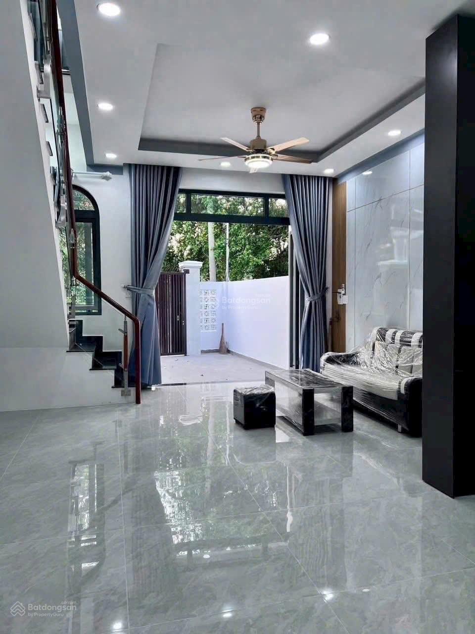 Bán nhà mới xây 1 trệt 1 lầu mặt tiền DX90 Hiệp An đường nhựa 6m thông nằm sát Phan Đăng Lưu Bán nhà mới xây 1 trệt 1 lầu mặt tiền DX90 Hiệp An đường nhựa 6m thông nằm sát Phan Đăng Lưu