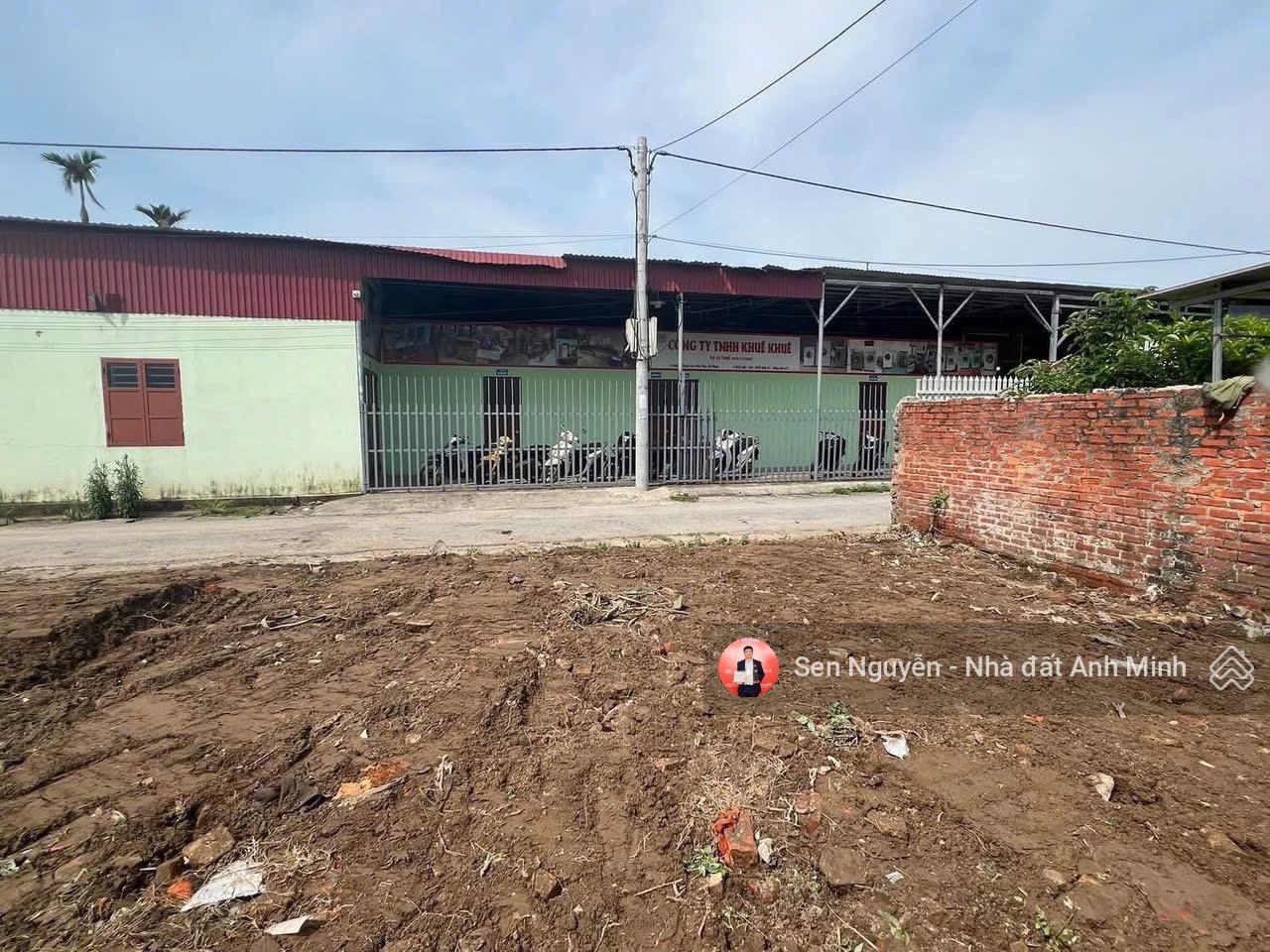 Mặt đường tại Xuân La - Thanh Sơn - Kiến Thụy