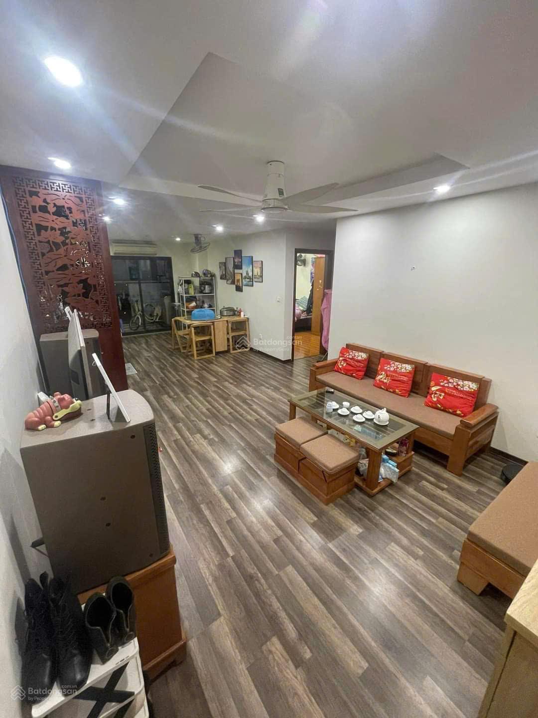 Bán CC tòa B Hateco Yên Sở Hoàng Mai, DT 103 m2, 3 phòng ngủ, 2 WC, giá 7,2 tỷ. 0983 873 ***