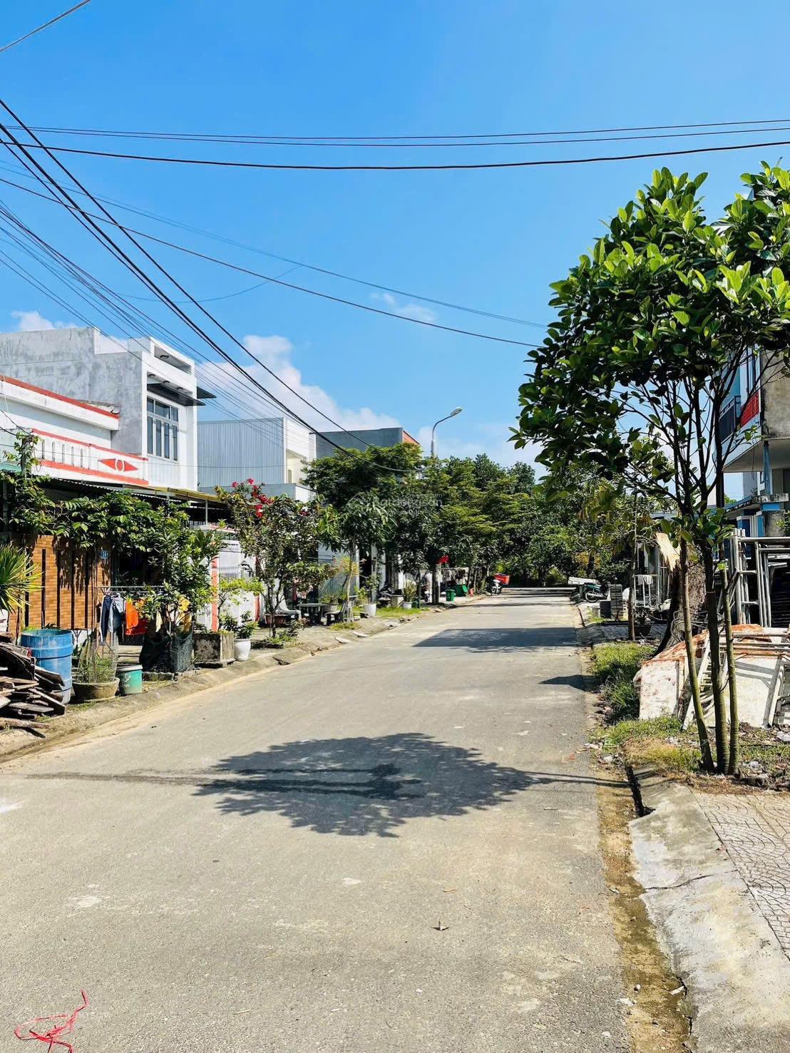 Bán Nhà Riêng tại Nguyễn Khả Trạc, 4,55 tỷ, 100m2, pháp lý đầy đủ, Hòa Vang, Đà Nẵng