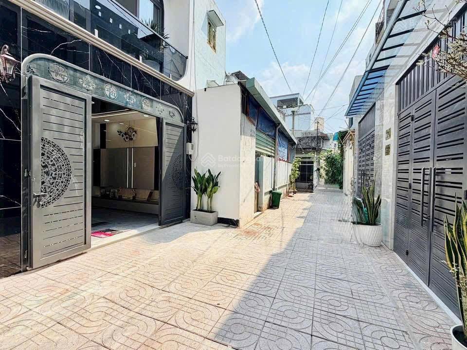 NHÀ XÂY MỚI PHAN HUY ÍCH P.12 (AHT), GÒ VẤP DT: 3.9 x 10m