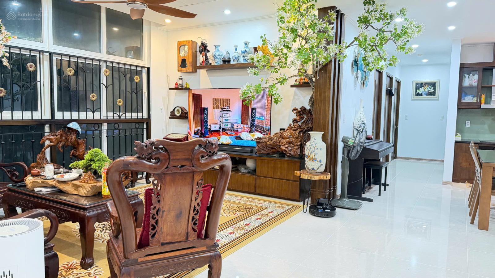 Căn góc 165m² Usilk City, ban công vườn treo hiếm, view Tố Hữu