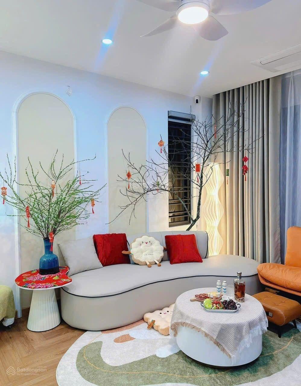 Bán Nhà Kim Ngưu, 12,97 tỷ, 41m2 6 Tầng Thang Máy Ngõ Nông 20m Ô Tô Bán Nhà Kim Ngưu, 12,97 tỷ, 41m2 6 Tầng Thang Máy Ngõ Nông 20m Ô Tô