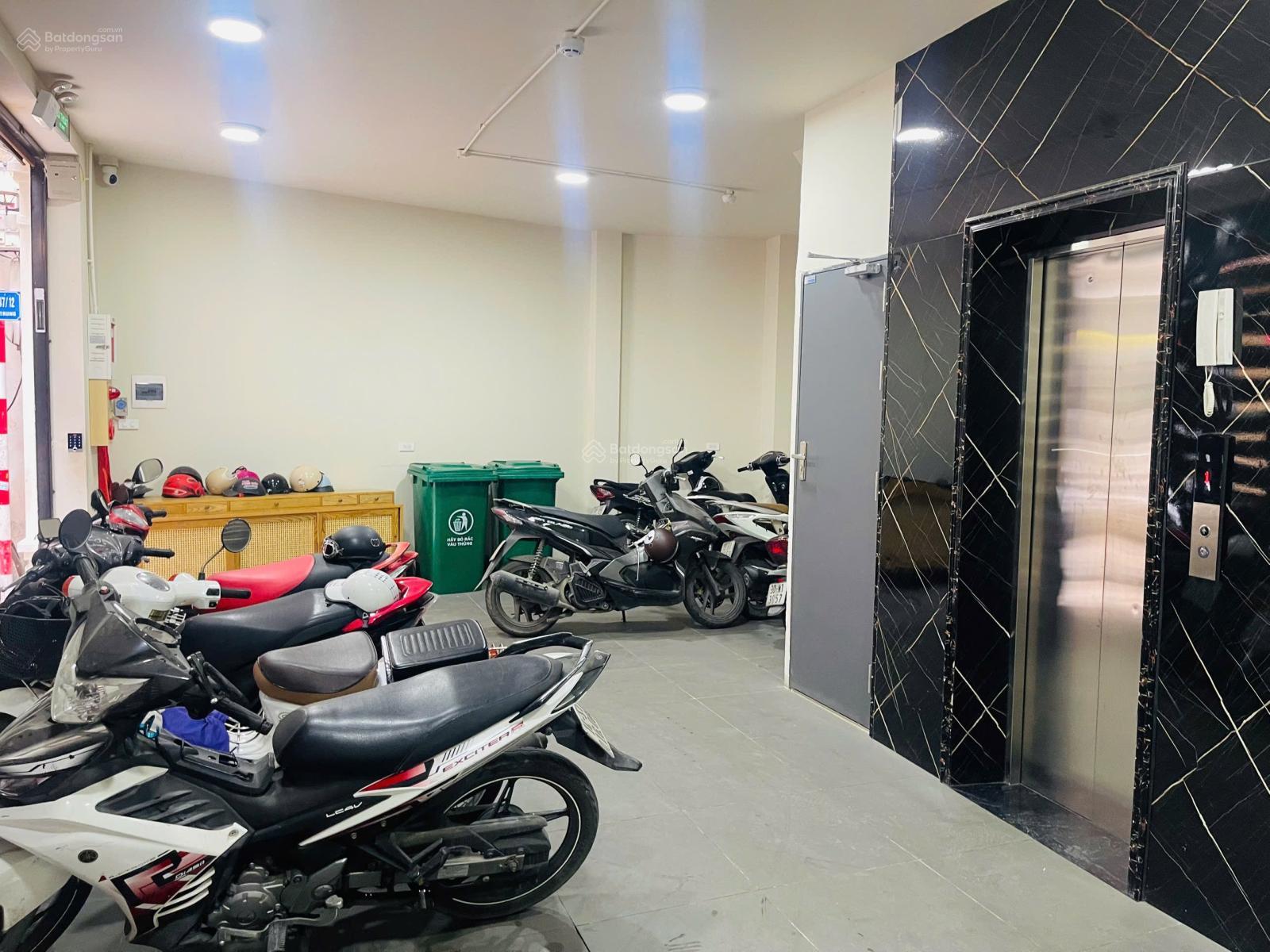 CHDV TX Ngõ Thông - Lô góc - 54m2 * 6T , MT:8.2m - DT 60Tr/TH - 10PKK full đồ - 2 thoáng - Gần ô tô