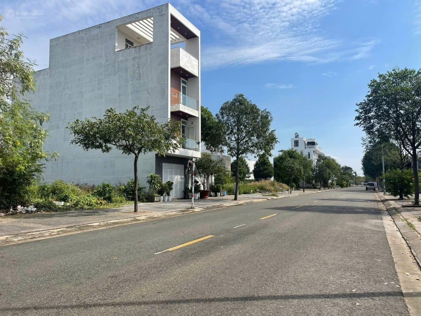 Bán đất ngộp mặt tiền Nguyễn Văn Trỗi Khu Dân Cư Memory trung tâm Tp Bà Rịa Ngộp cần bán giá rẻ