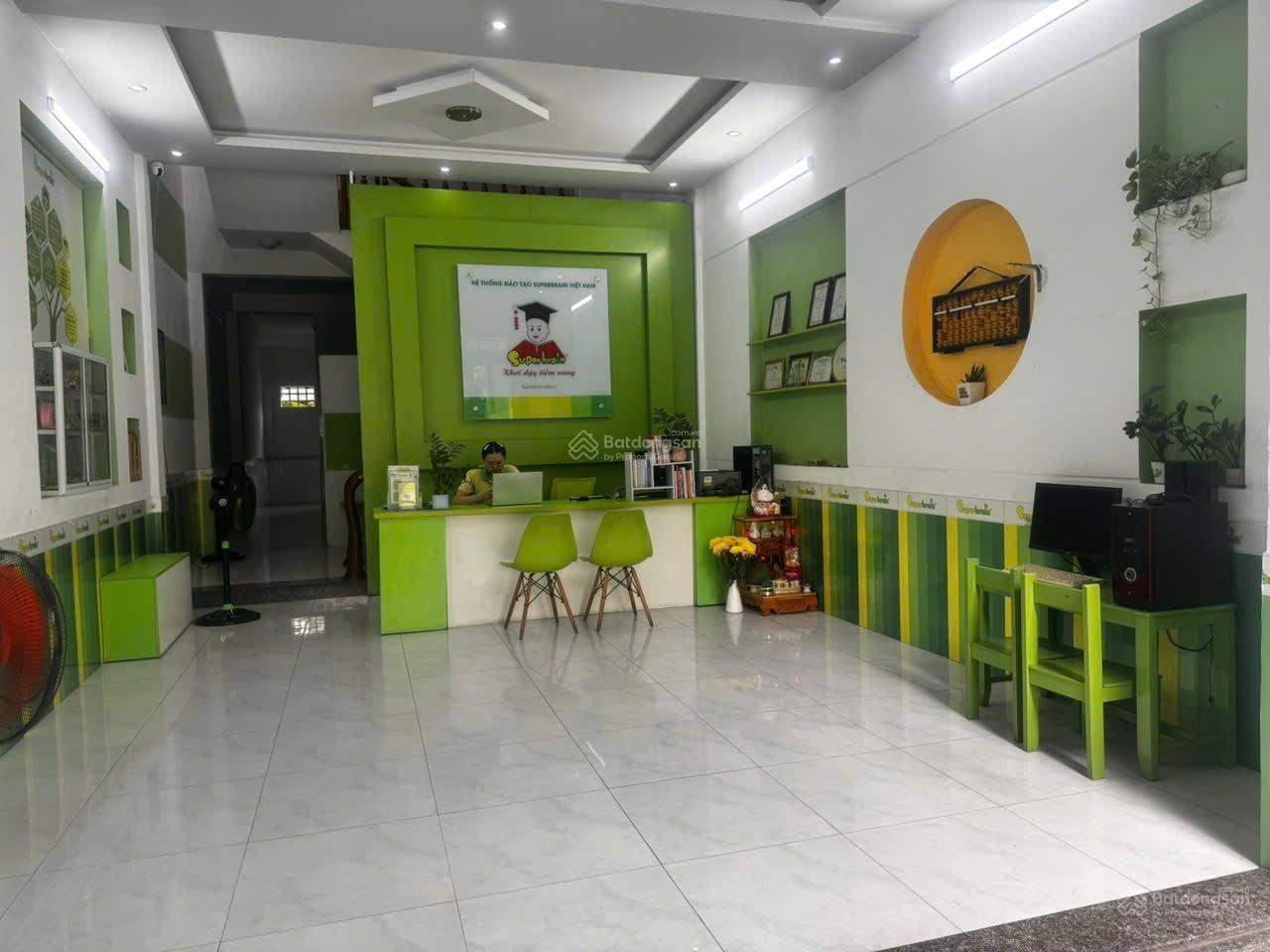 Chào bán nhà 2 tầng mặt tiền đường Bắc Sơn, Hoà An - Đà Nẵng. Đường rộng 33m vỉa hè 4,5m mỗi bê