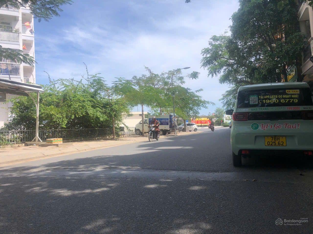 BÁN NHÀ 3 TẦNG MẶT TIỀN ĐƯỜNG ĐÀM QUANG TRUNG (B1) - KĐT VĨNH ĐIỀM TRUNG, NHA TRANG