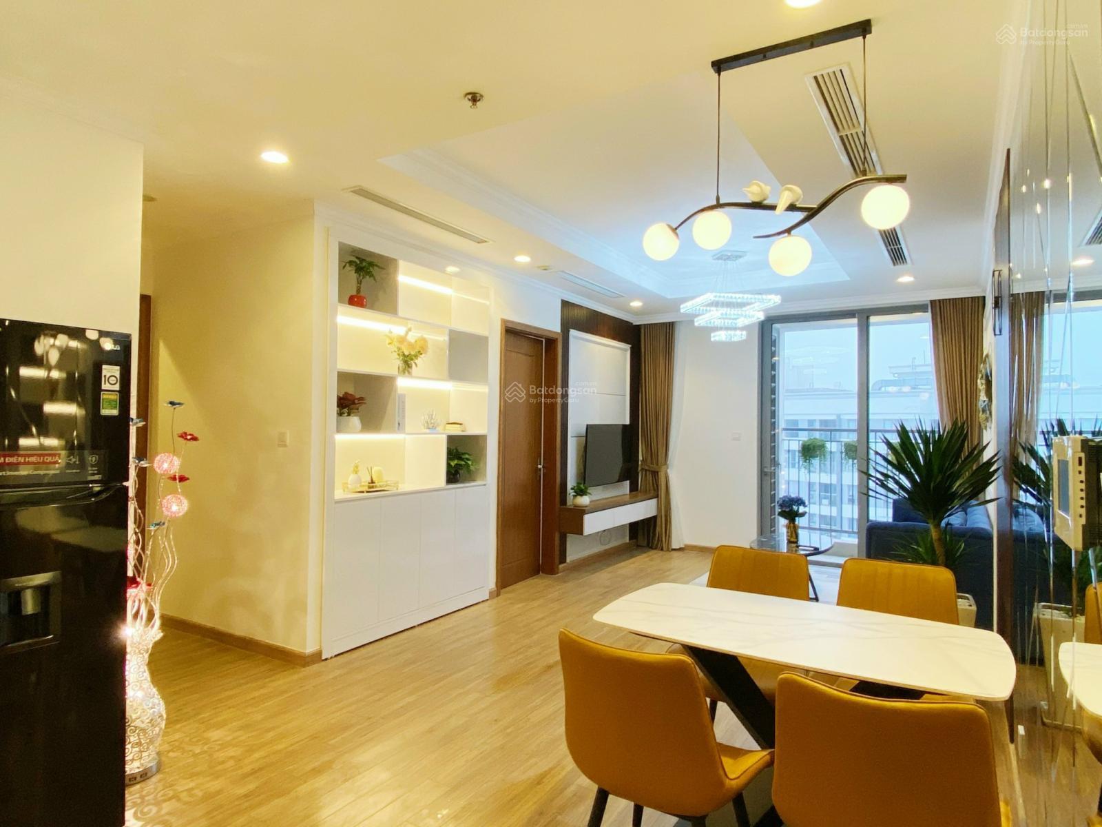 Bán căn 02PN sáng tại tòa Park 7 Times City wiew quảng trường giá chỉ 9.5 tỷ. LH: 0977 088 ***