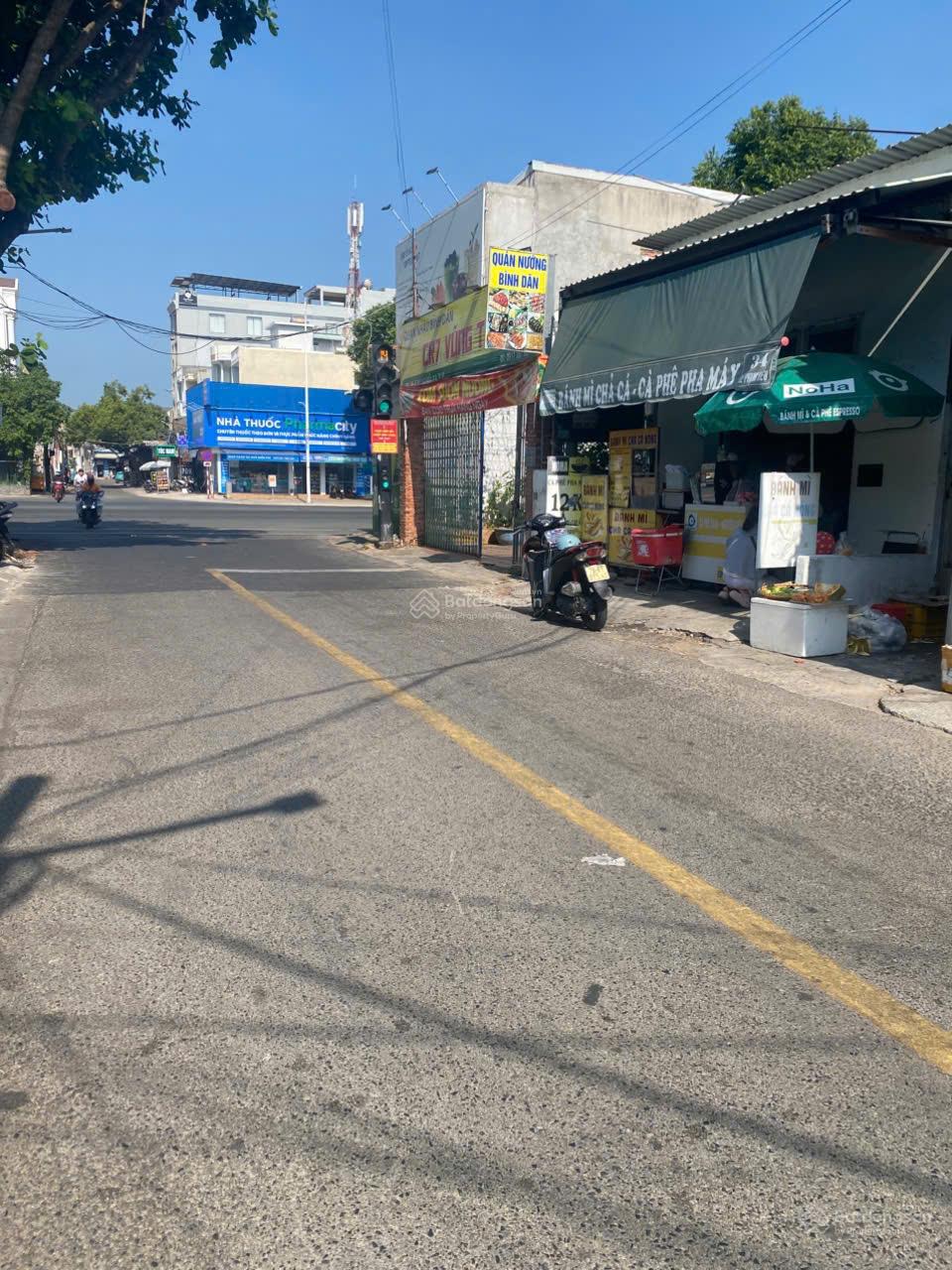 Bán dãy phòng trọ mặt tiền Lê Phụng Hiểu, Vũng Tàu thổ cư 100% dòng tiền sẵn, giá tốt chỉ 13.5 tỷ