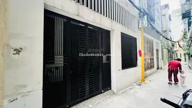 Siêu phẩm nhà đẹp Cầu Giấy - dân xây chắc chắn - dt 65m2 x 4 tầng - vị trí đẹp - nhỉnh 16 tỷ
