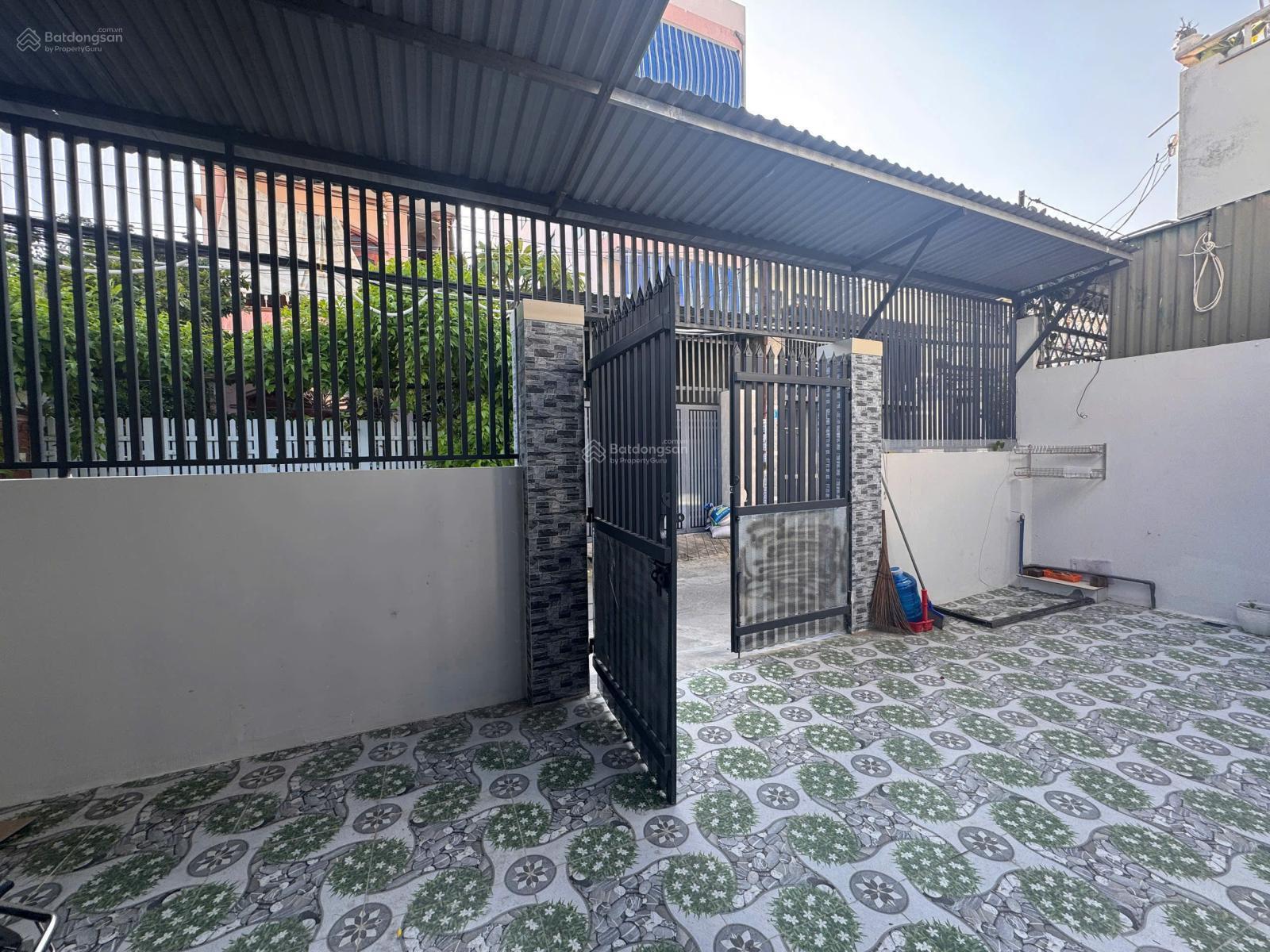 Nhà mặt tiền Lê Văn Tám khu bàn cờ Phước Long DT 104m2 ngang 7.75m