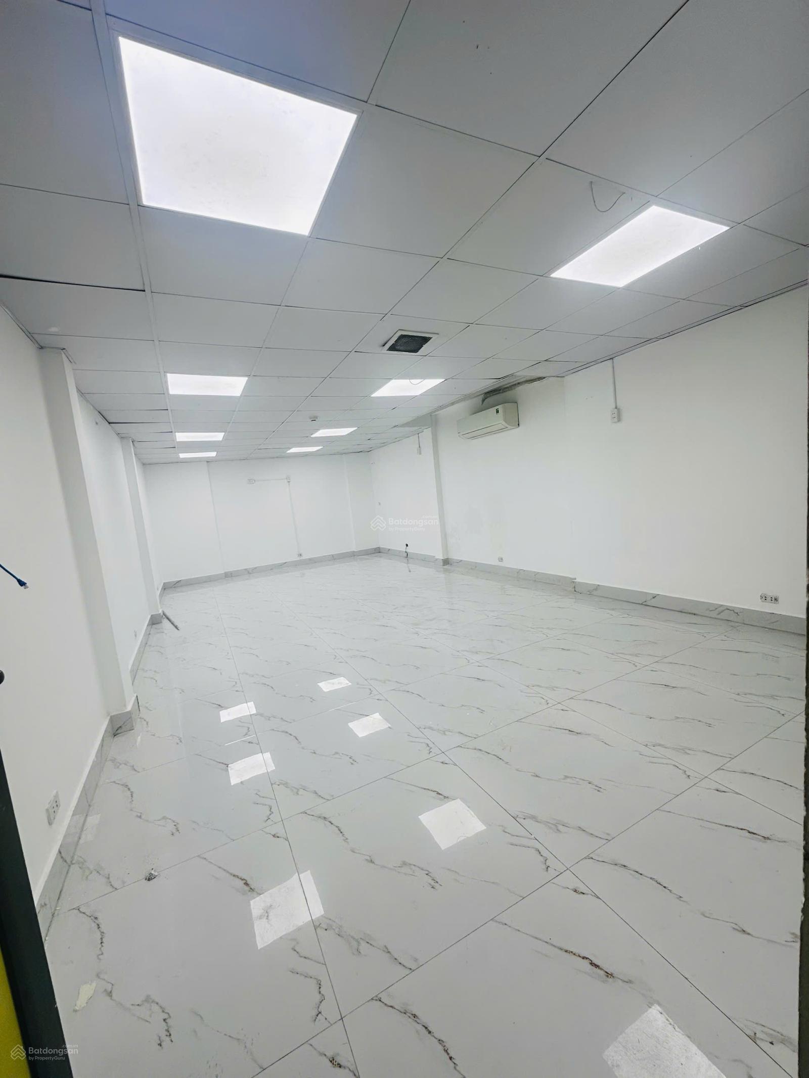 CHÍNH CHỦ CHO THUÊ VĂN PHÒNG 120M2 CHỈ 1X TẠI CẦU GIẤY CHÍNH CHỦ CHO THUÊ VĂN PHÒNG 120M2 CHỈ 1X TẠI CẦU GIẤY