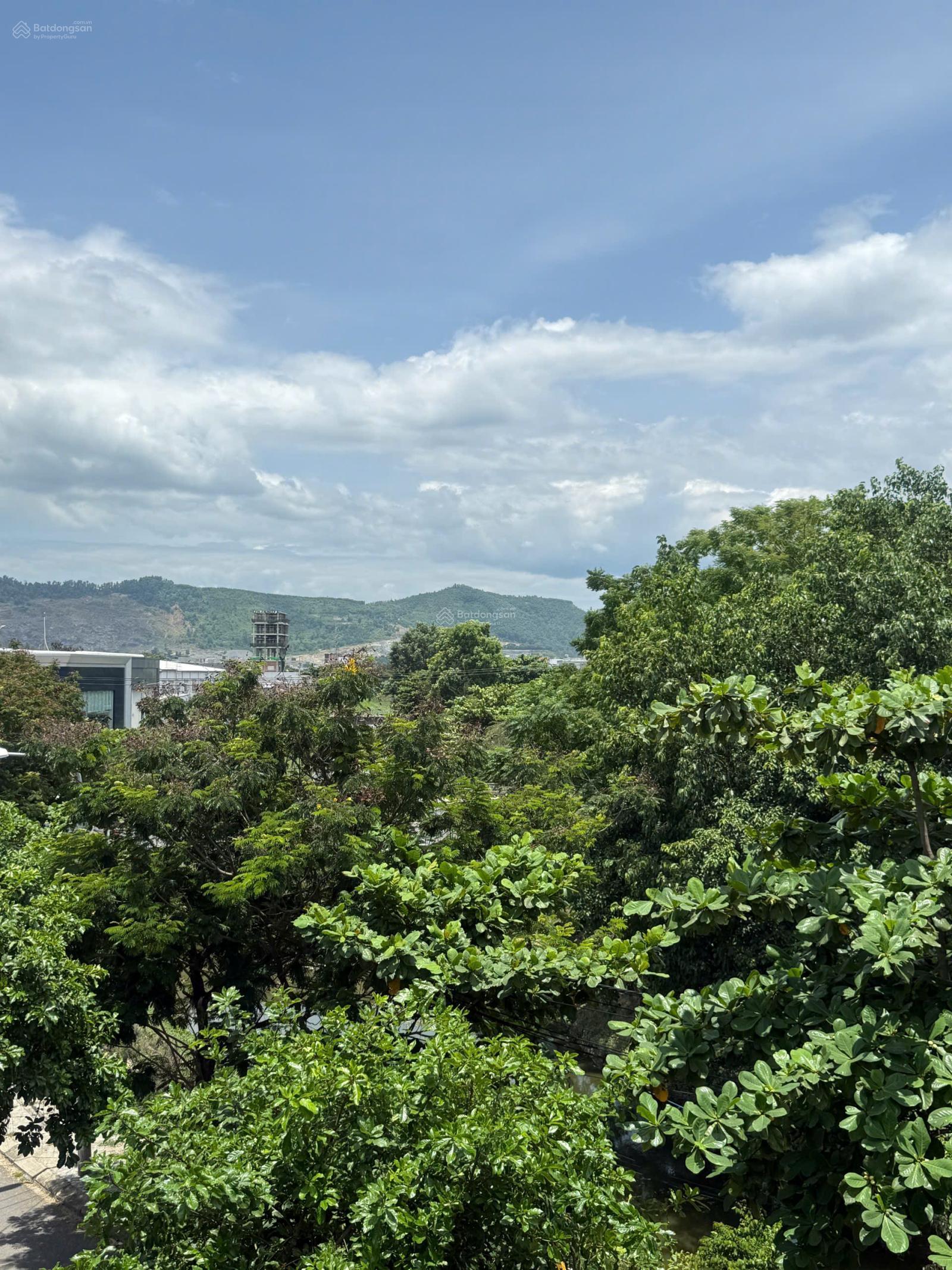 Bán Nhà 3 Tầng Mặt Tiền Hoà Mỹ 6 Ngay Trục Lớn Tôn Đức Thắng. Giá 7ty2 Giá Tốt