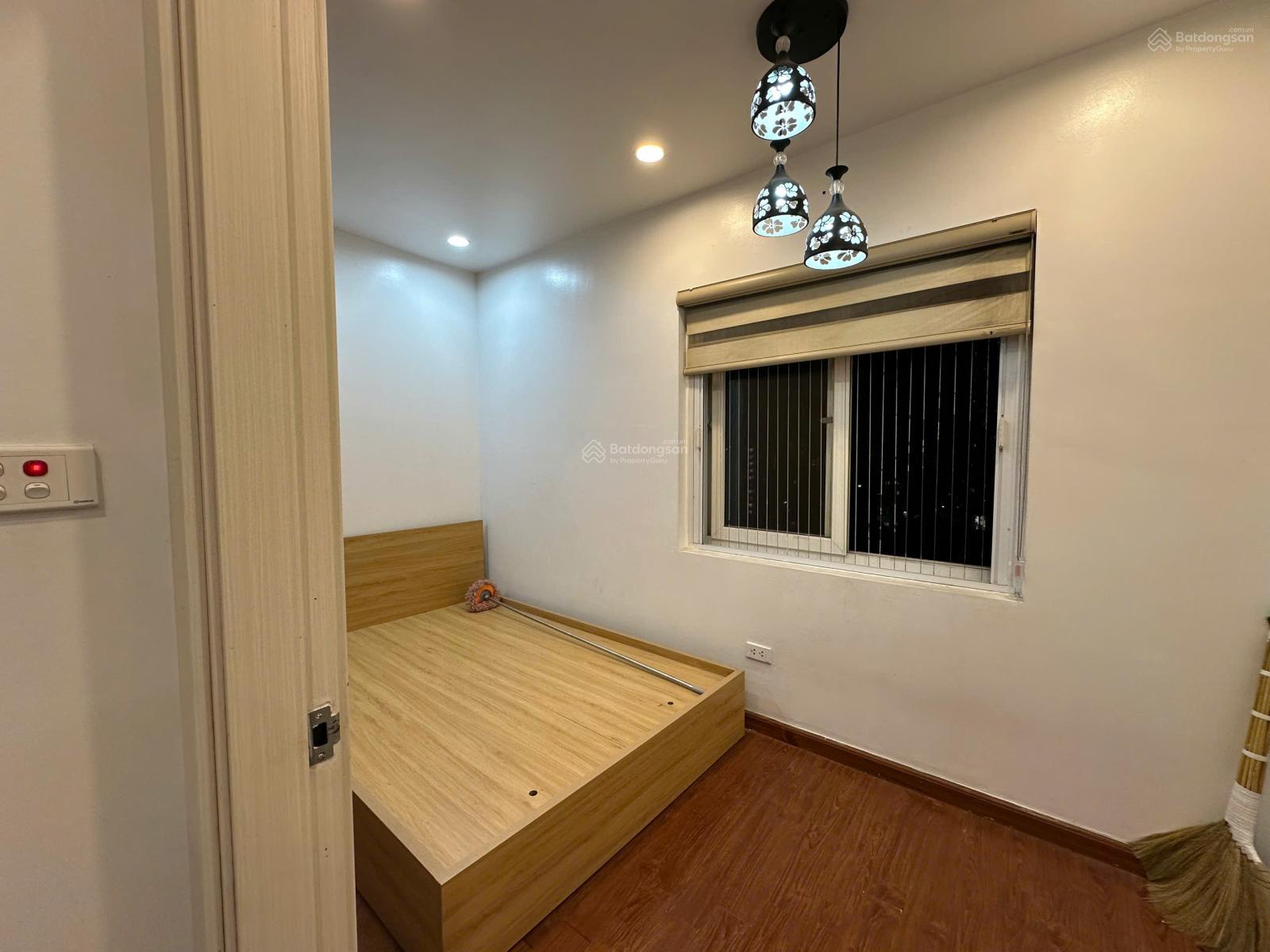 Cho thuê chung cư Vật Tư Du Lịch đường Trần Thủ Độ, 86m, 3PN, 2WC, đồ cơ bản, giá 10 triệu