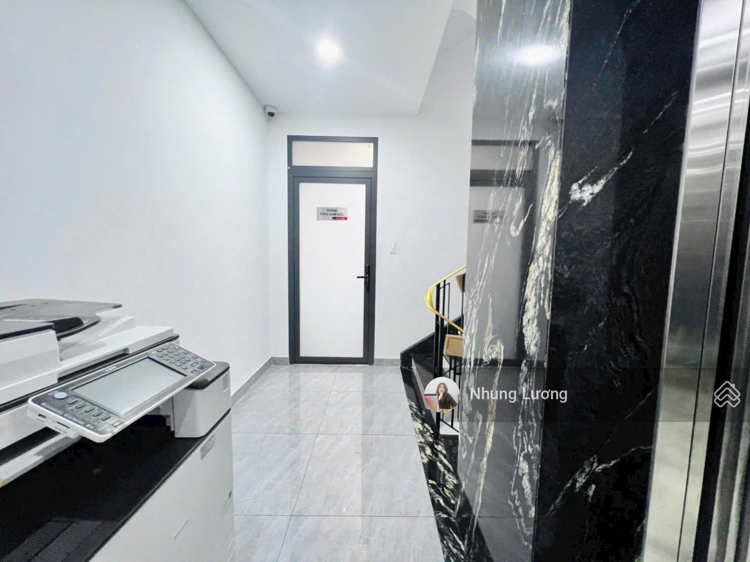 Cho thuê nhà phố Sala full nội thất văn phòng, DT 114m2, hai mặt tiền, hầm xe riêng không tốn phí