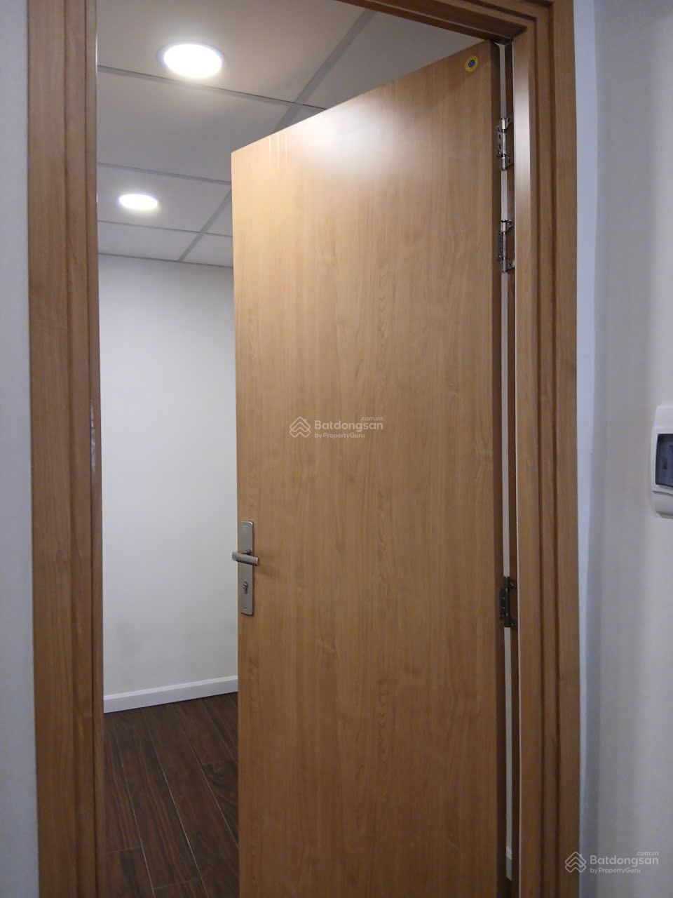 Cho thuê nhà nguyên căn hẻm 4m đường CMT8 Quận 10. DT 3,6x12m, 2 tầng. Giá 15tr/th có TL Cho thuê nhà nguyên căn hẻm 4m đường CMT8 Quận 10. DT 3,6x12m, 2 tầng. Giá 15tr/th có TL