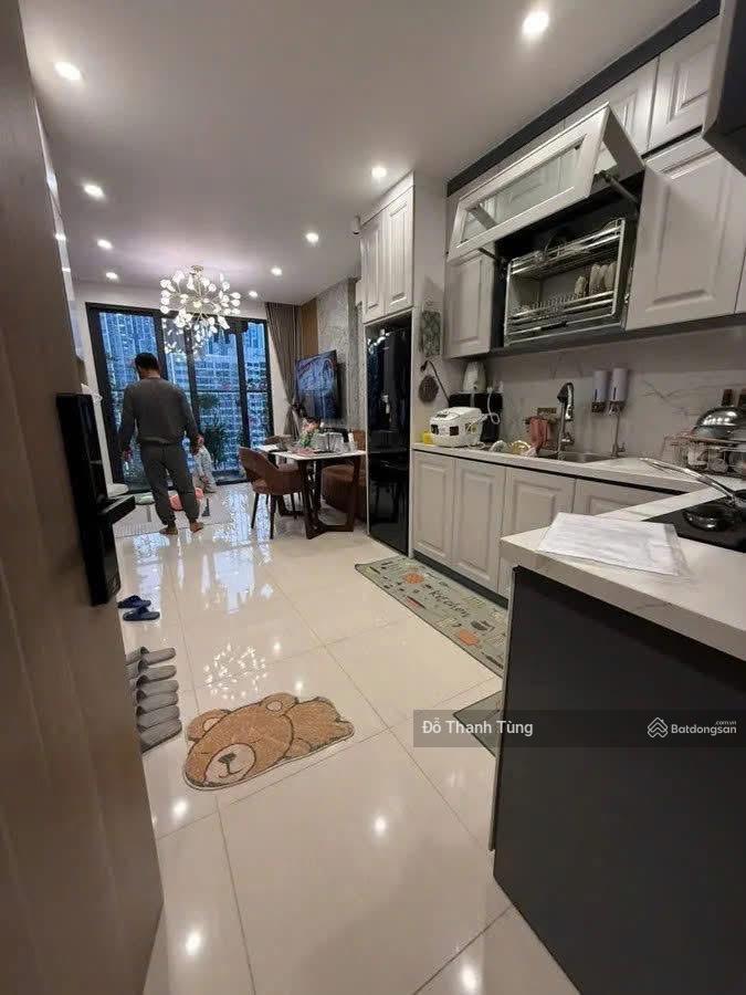Bán gấp căn chung cư tầng 24 Vinhomes Smart City, tầng đẹp, view thoáng, full nội thất. Giá 5,7 tỷ
