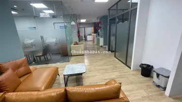 BQL chính chủ Golden West Lê Văn Thiêm cho thuê 500m2 (có cắt nhỏ 150, 200, 300m2) sẵn nội thất đẹp