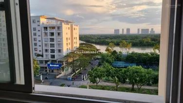 Gấp. Chủ giảm giá bán gấp căn hộ 3PN lầu cao, căn góc view sông chung cư Green View giá còn 8,8 tỷ