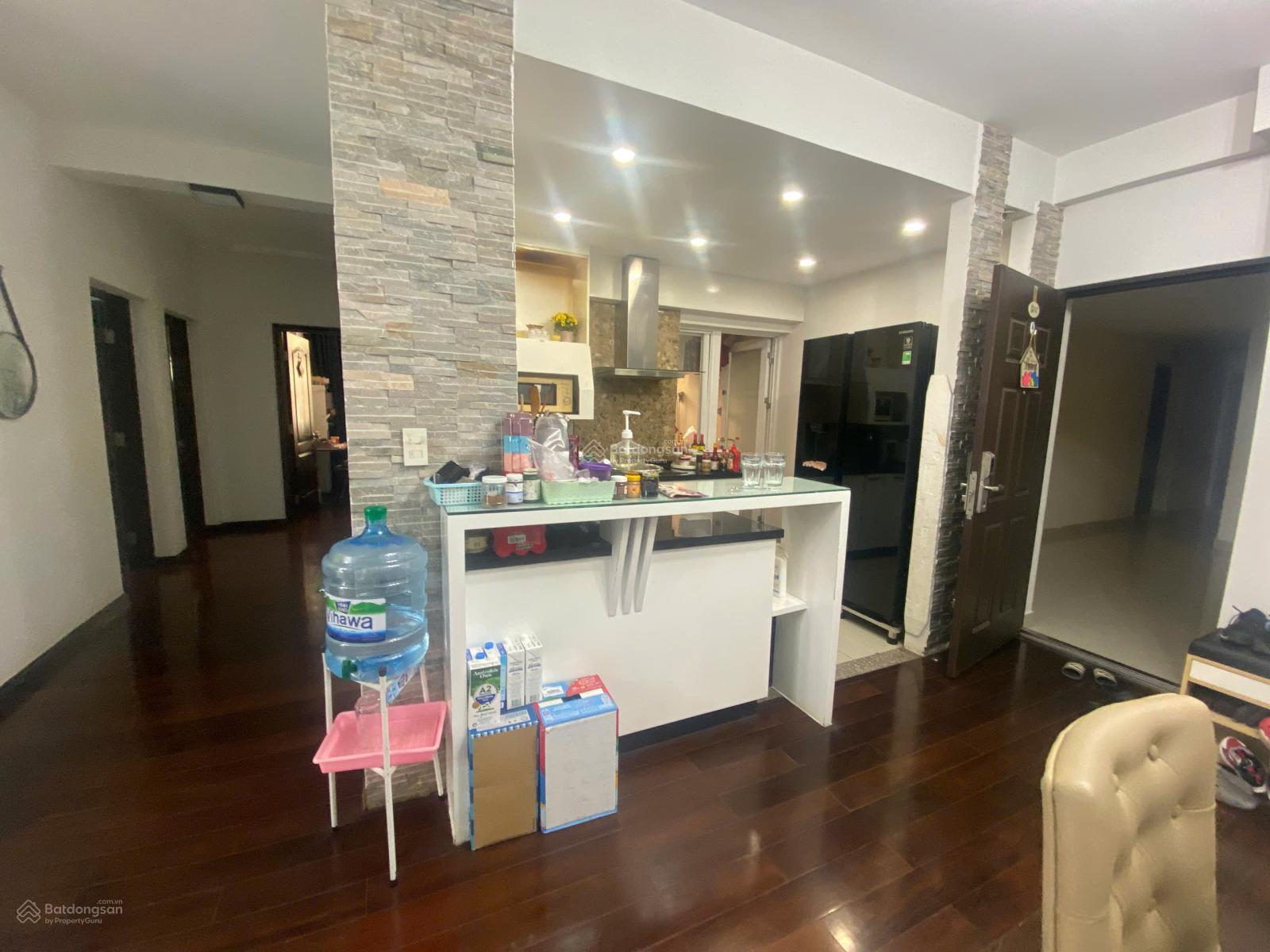 Gấp. Chủ giảm giá bán gấp căn hộ 3PN lầu cao, căn góc view sông chung cư Green View giá còn 8,8 tỷ