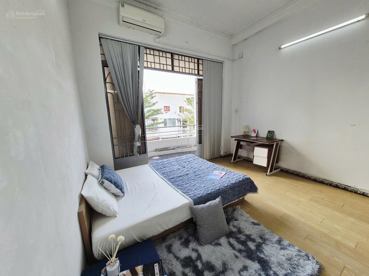 Cho thuê căn hộ Studio Ban công Tách bếp Q4 gần ĐH Luật, ĐH Nguyễn Tất Thành, cầu Tân Thuận