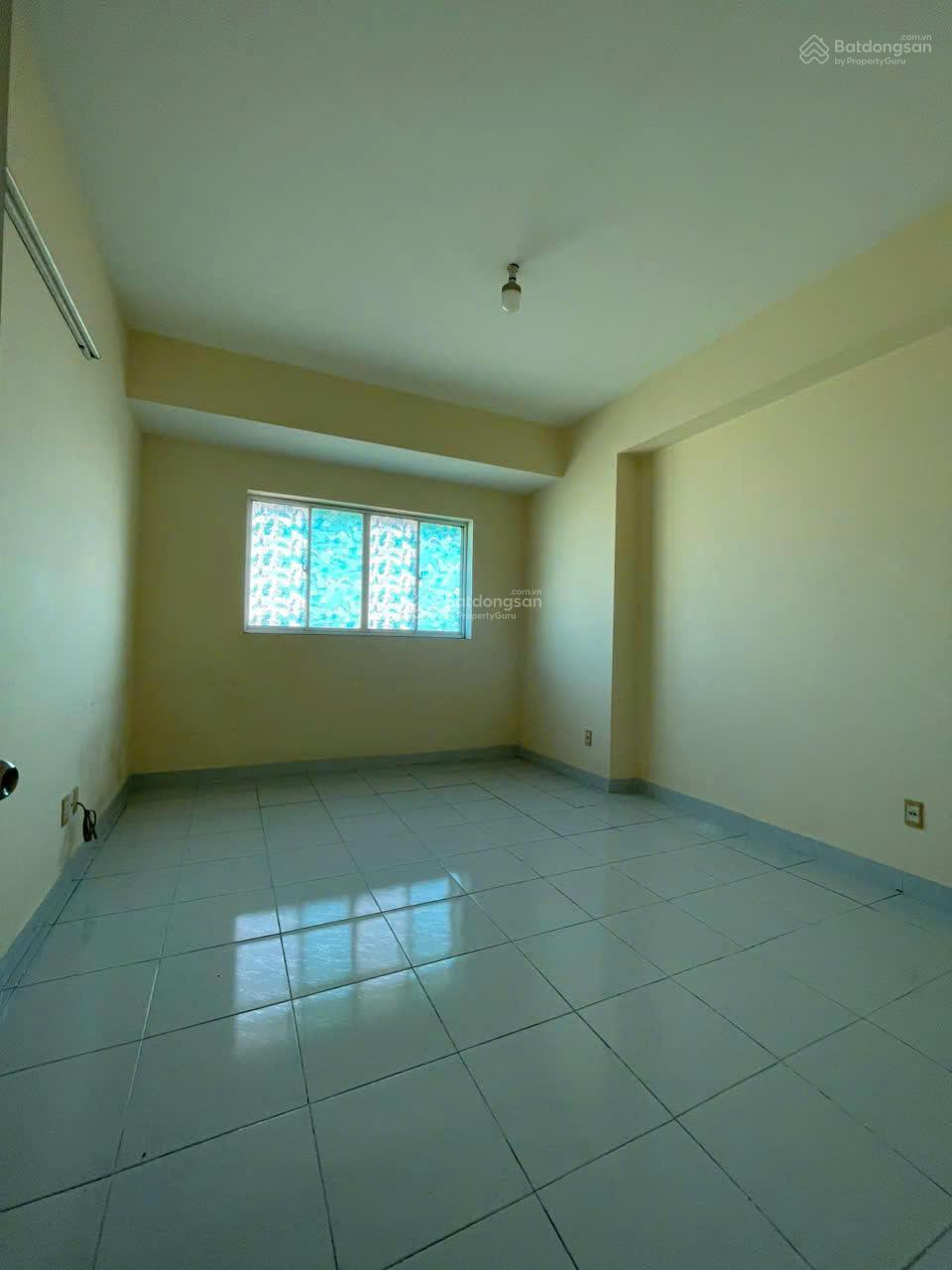 Cần cho thuê gấp căn hộ Lê Thành block B Q Bình Tân