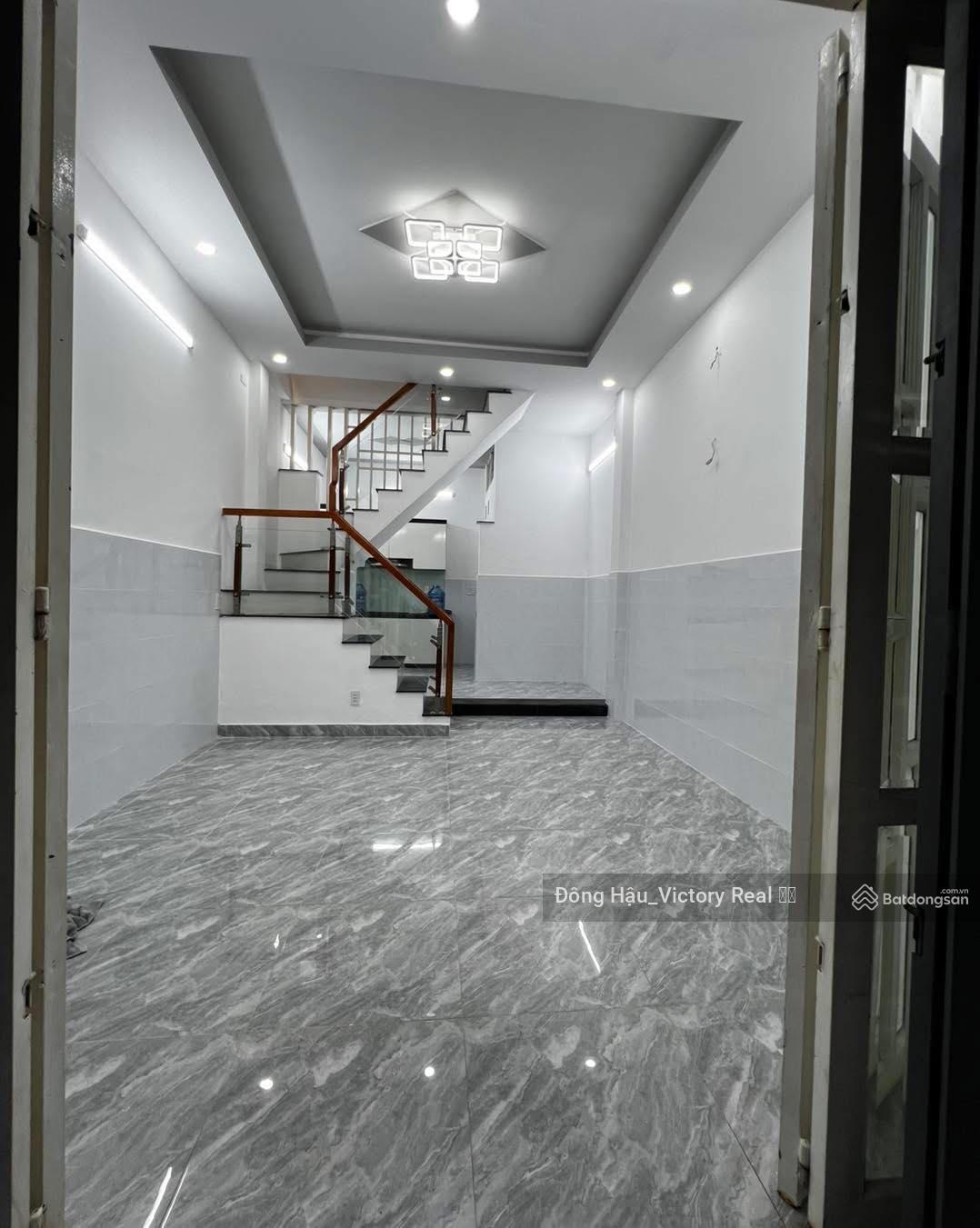 Bán nhà 481/ Trường Chinh - Ba Vân - DT 47m2 - 3 tầng - nhà đẹp - giá 6.5 tỷ TL