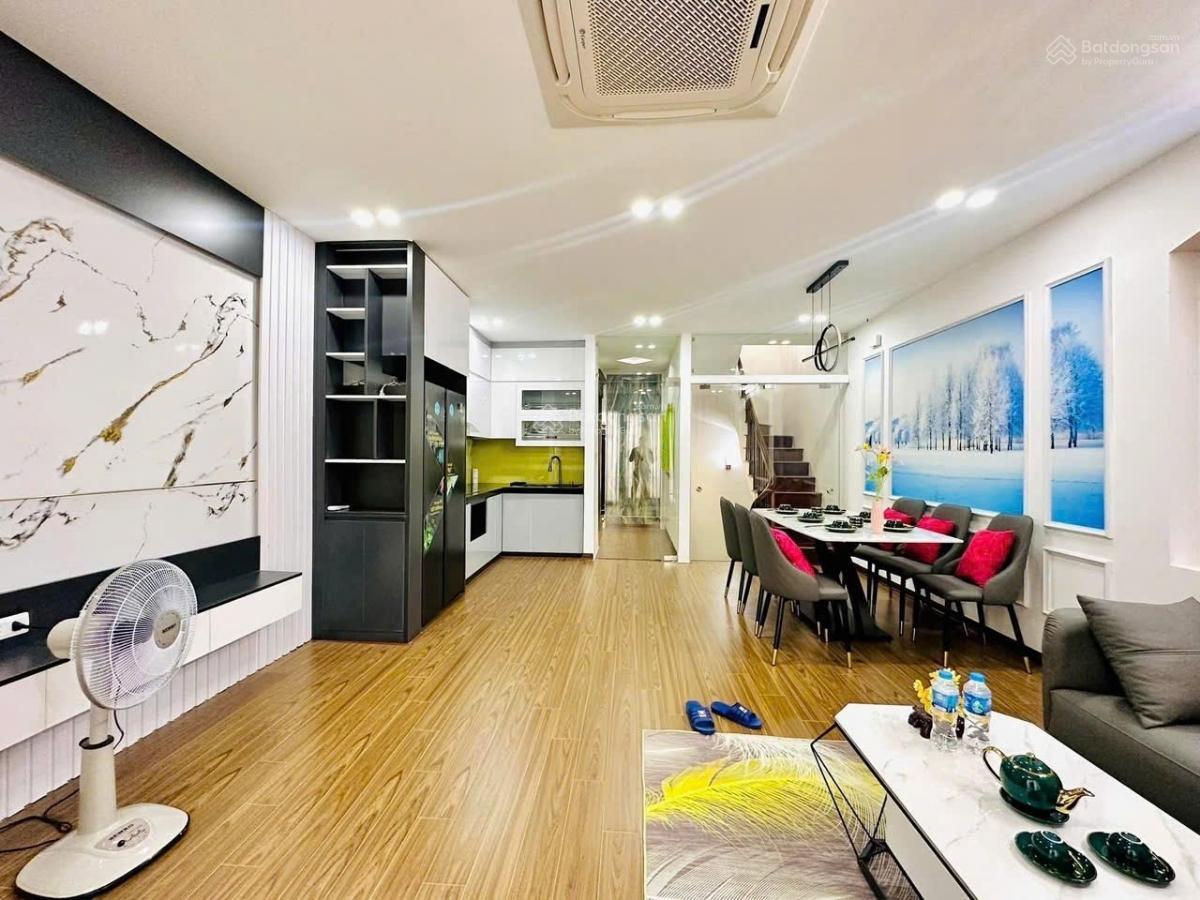 Bán nhà phân lô Ô tô vào nhà, phố Vương Thừa Vũ , TT Thanh Xuân, 7 tầng, DT 50m2, nhỉnh 20 tỷ Bán nhà phân lô Ô tô vào nhà, phố Vương Thừa Vũ , TT Thanh Xuân, 7 tầng, DT 50m2, nhỉnh 20 tỷ