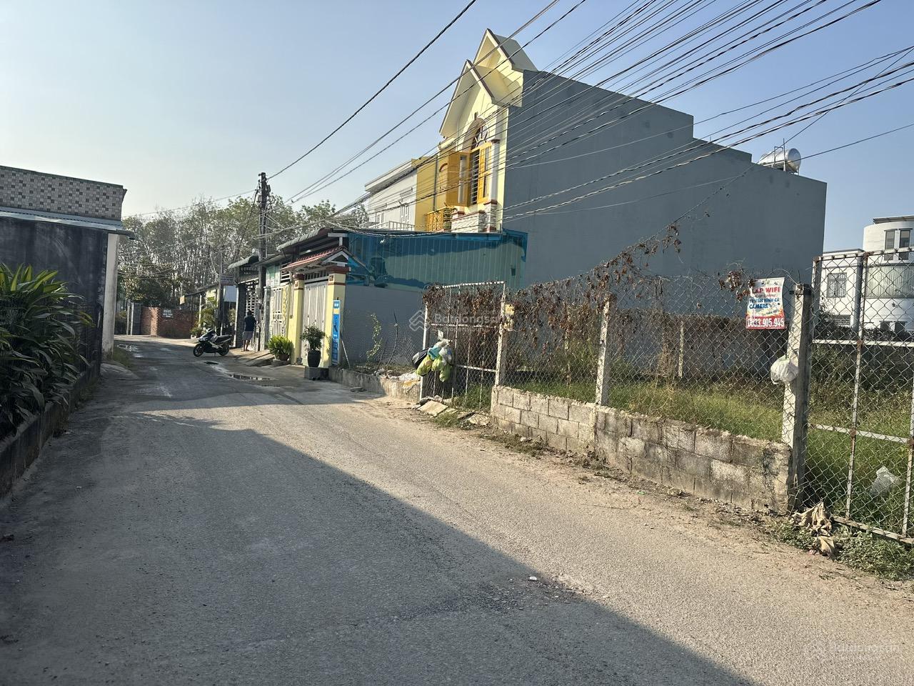 Bán đất mặt tiền đường Cây Quéo, xã Thạnh Phú, p.Tân Triều. 98m2, sổ hồng riêng, giá 1 tỷ 650 triệu Bán đất mặt tiền đường Cây Quéo, xã Thạnh Phú, p.Tân Triều. 98m2, sổ hồng riêng, giá 1 tỷ 650 triệu