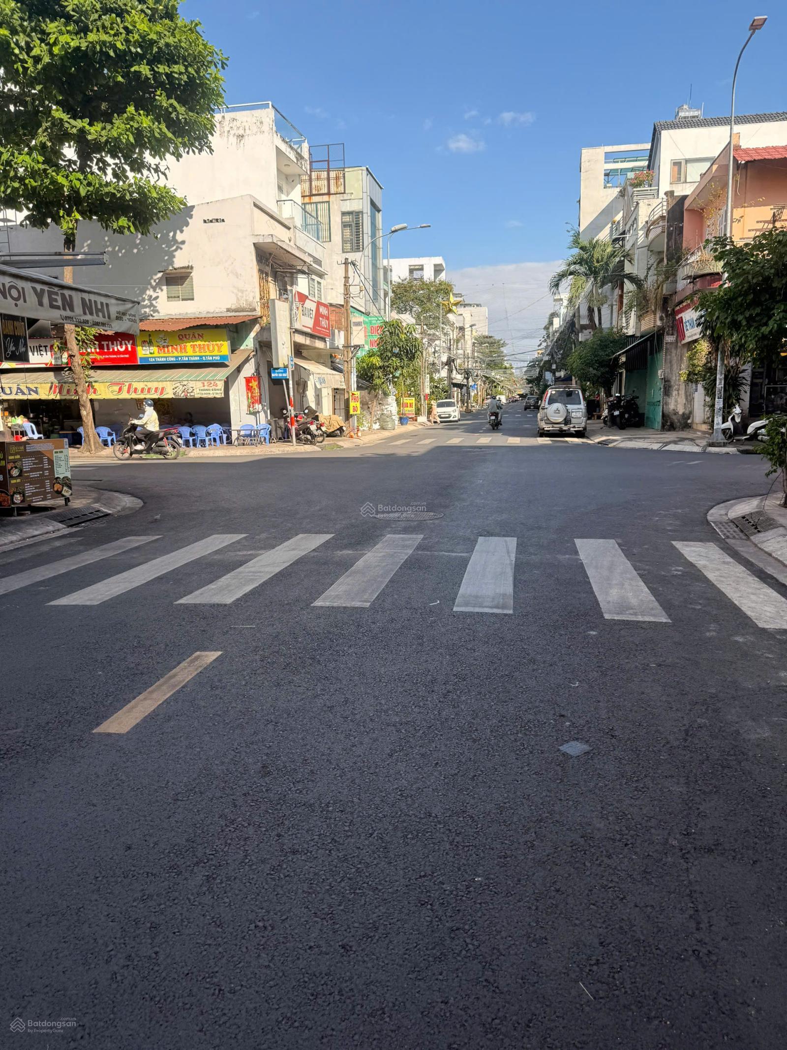 BÁN NHÀ TÂN PHÚ, MẶT TIỀN 15M, ĐỘC LẬP - TỰ DO, 4.1X21M2. TIỆN KD CHO THUÊ