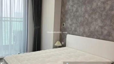 Cho thuê căn hộ cao cấp 2 ngủ full nội thất sunshine golden river giá 28tr/tháng.0979 343 ***