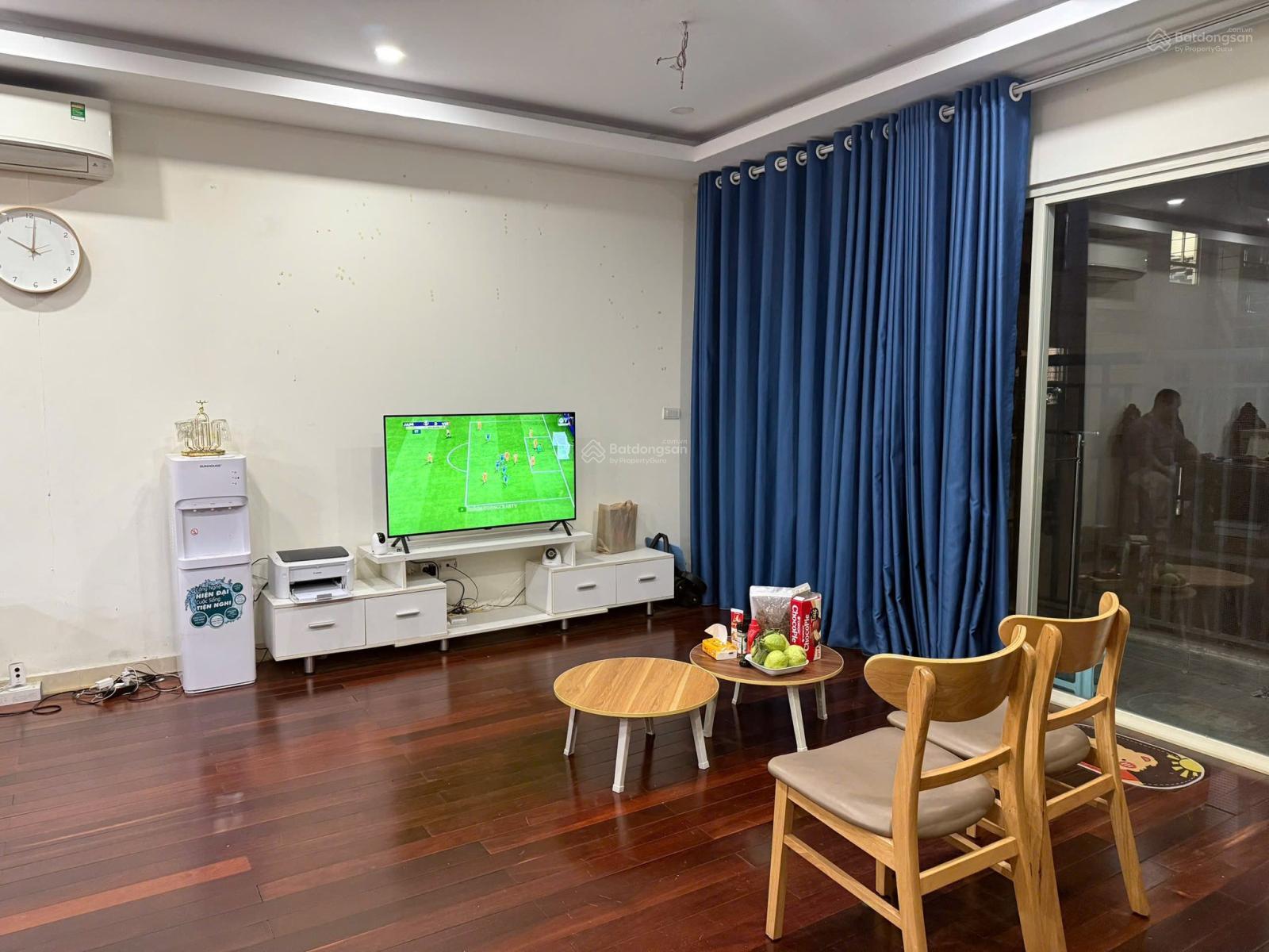 Cho thuê căn hộ rộng nhất Ecohome Phúc Lợi, Long Biên. 102m. 3 ngủ Giá: 9,5 triệu. Lh: 0984 373 ***