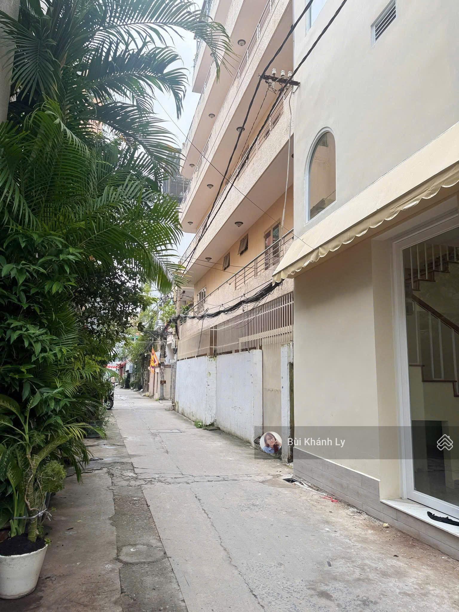 PHÚ NHUẬN KHUVIP PHAN ĐÌNH PHÙNG - 4 TẦNG SÂN THƯỢNG - QUA CẦU KIỆU LÀ QUẬN 1