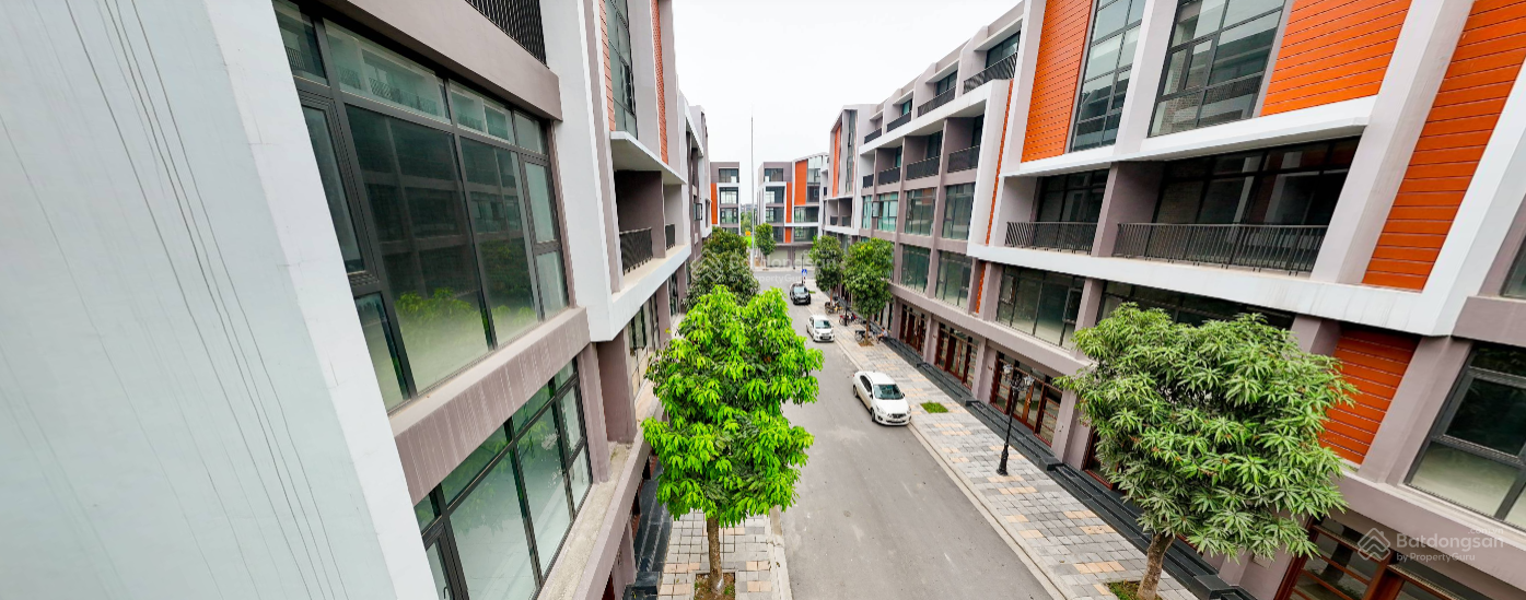 Bán liền kề xẻ khe Phố Biển PB11-02, 135,8m² giá 21.754 tỷ Hoàn thiện 5 tầng, căn VIP gần vịnh biển