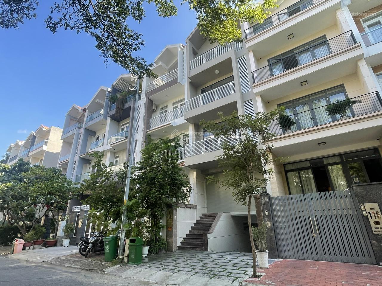 Cần bán gấp GIÁ SIÊU TỐT 27 TỶ Nhà phố HIMLAM dt: 5x20m2, Sẵn HĐT 50tr LH: 0908 935 ***