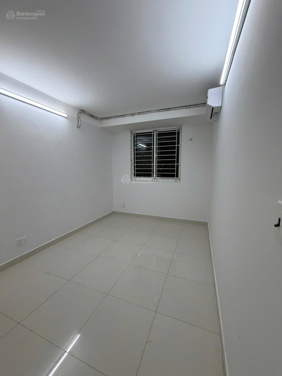 Cho thuê căn hộ 2pn - Góc nhà mới sơn có NT- cc BellezaQ7- Dt 75m2- Giá 9 triệu