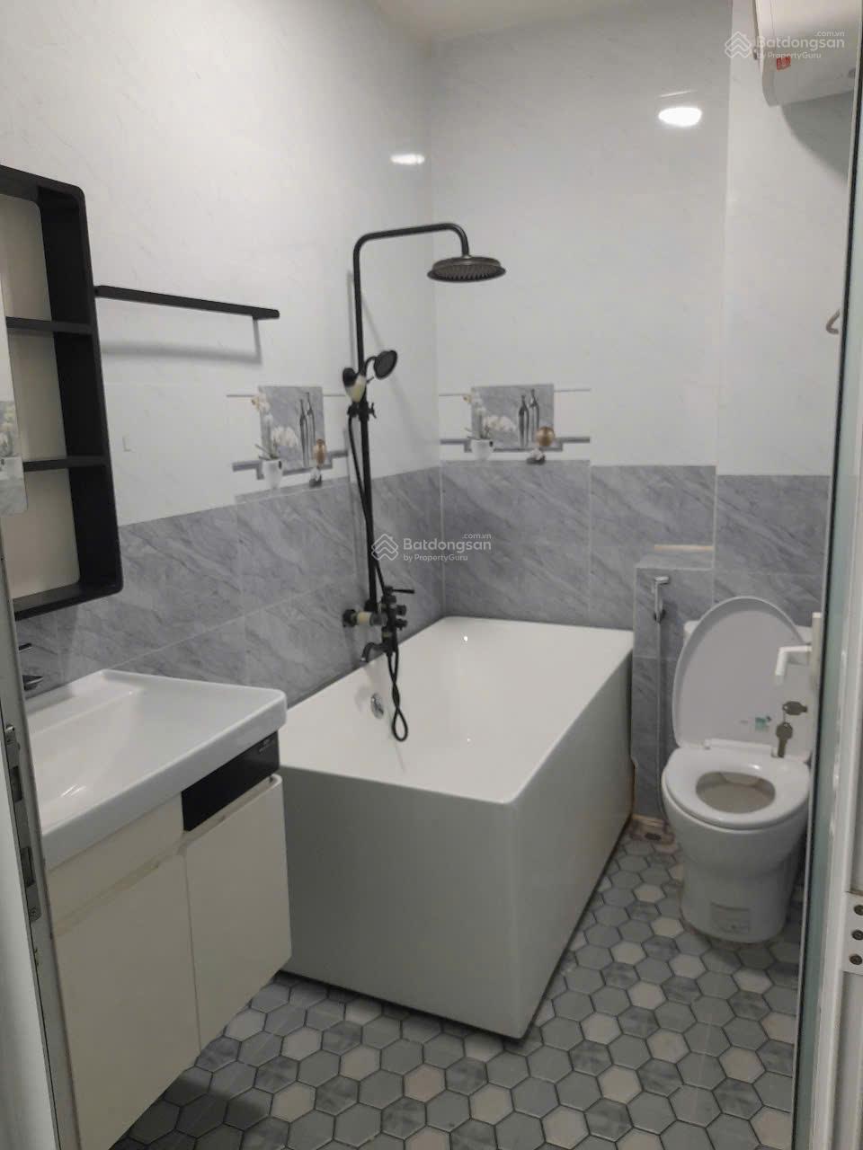 HOT! 1 căn duy nhất mặt tiền Bàu cát số, tân bình - Diện tích 4x18m - giá chỉ 13 tỷ hơn