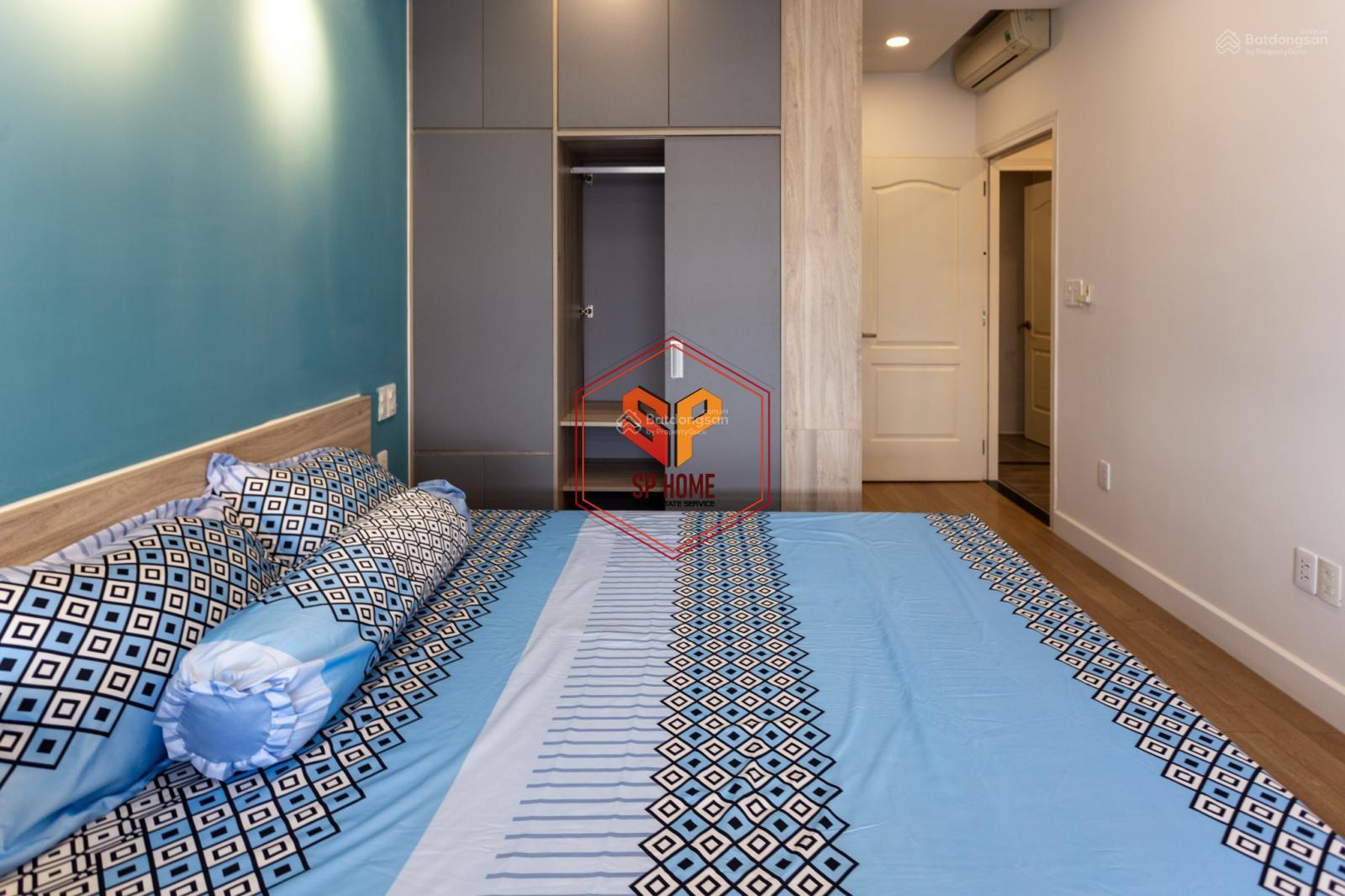 Bán căn hộ Sunrise mới 100% có sổ hồng và nội thất ,dt 77m2 2pn 2wc 7ty2 lh 0937 781 *** gặp Tài