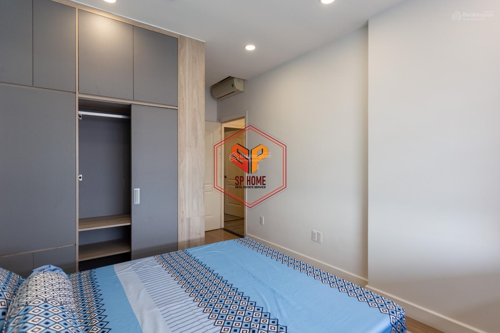 Bán căn hộ Sunrise mới 100% có sổ hồng và nội thất ,dt 77m2 2pn 2wc 7ty2 lh 0937 781 *** gặp Tài