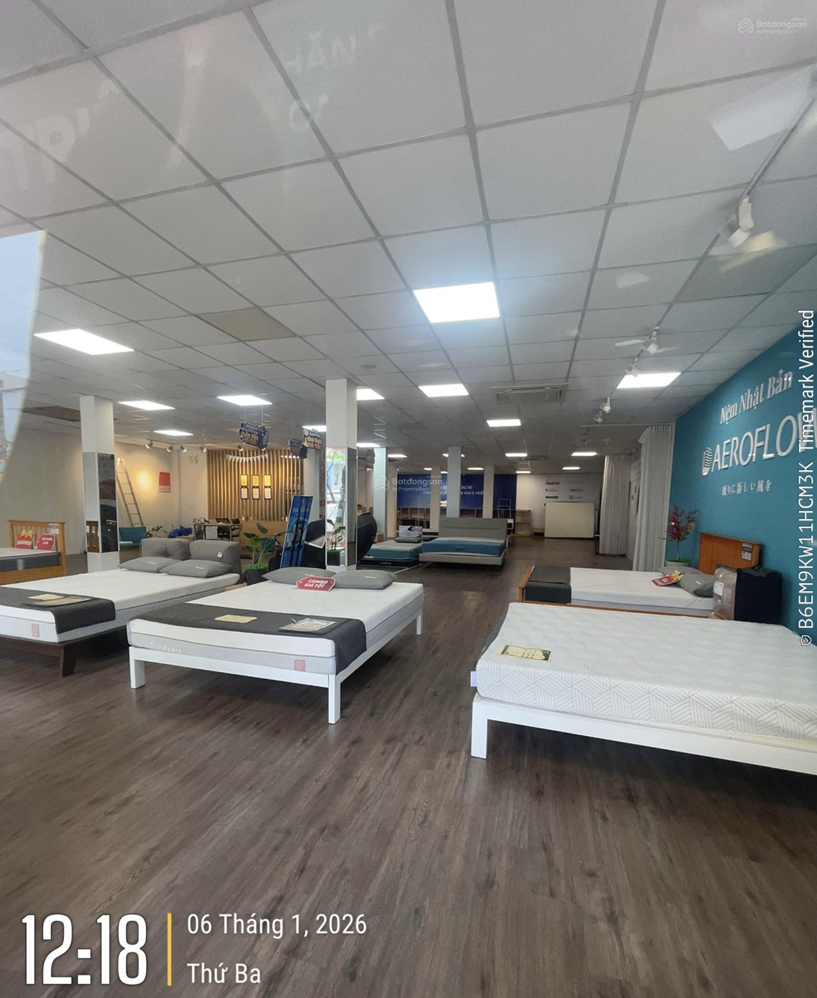 Cho thuê mặt bằng 2 tầng Nguyễn Văn Linh, Đà Nẵng ngang 13m, 325m2, giá 160 triệu/tháng