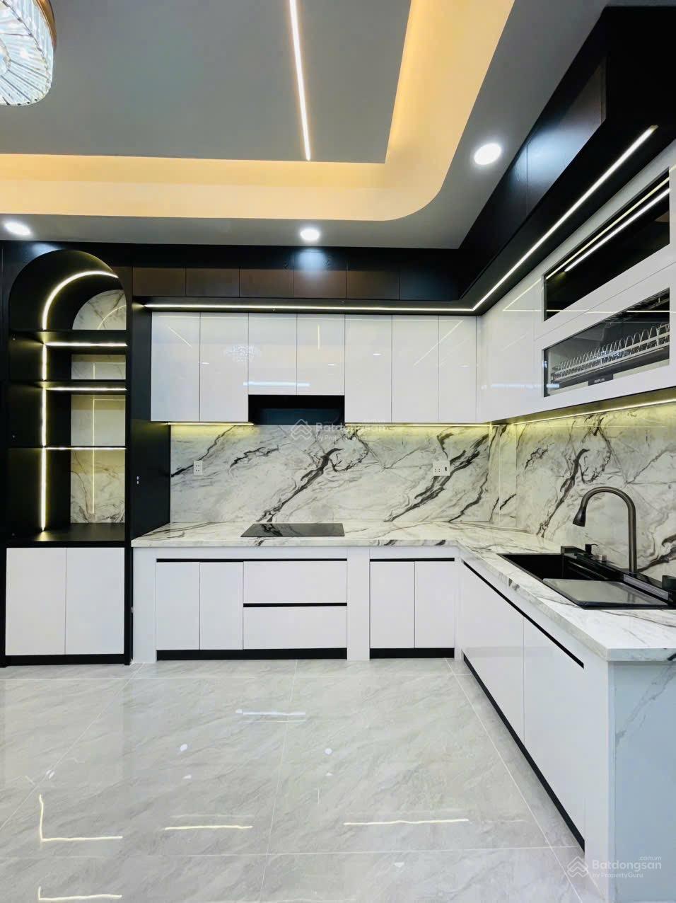 Siêu phẩm 4x19m 5 tấm 5PN 6WC Khu phân lô Hương Lộ 2 Siêu phẩm 4x19m 5 tấm 5PN 6WC Khu phân lô Hương Lộ 2