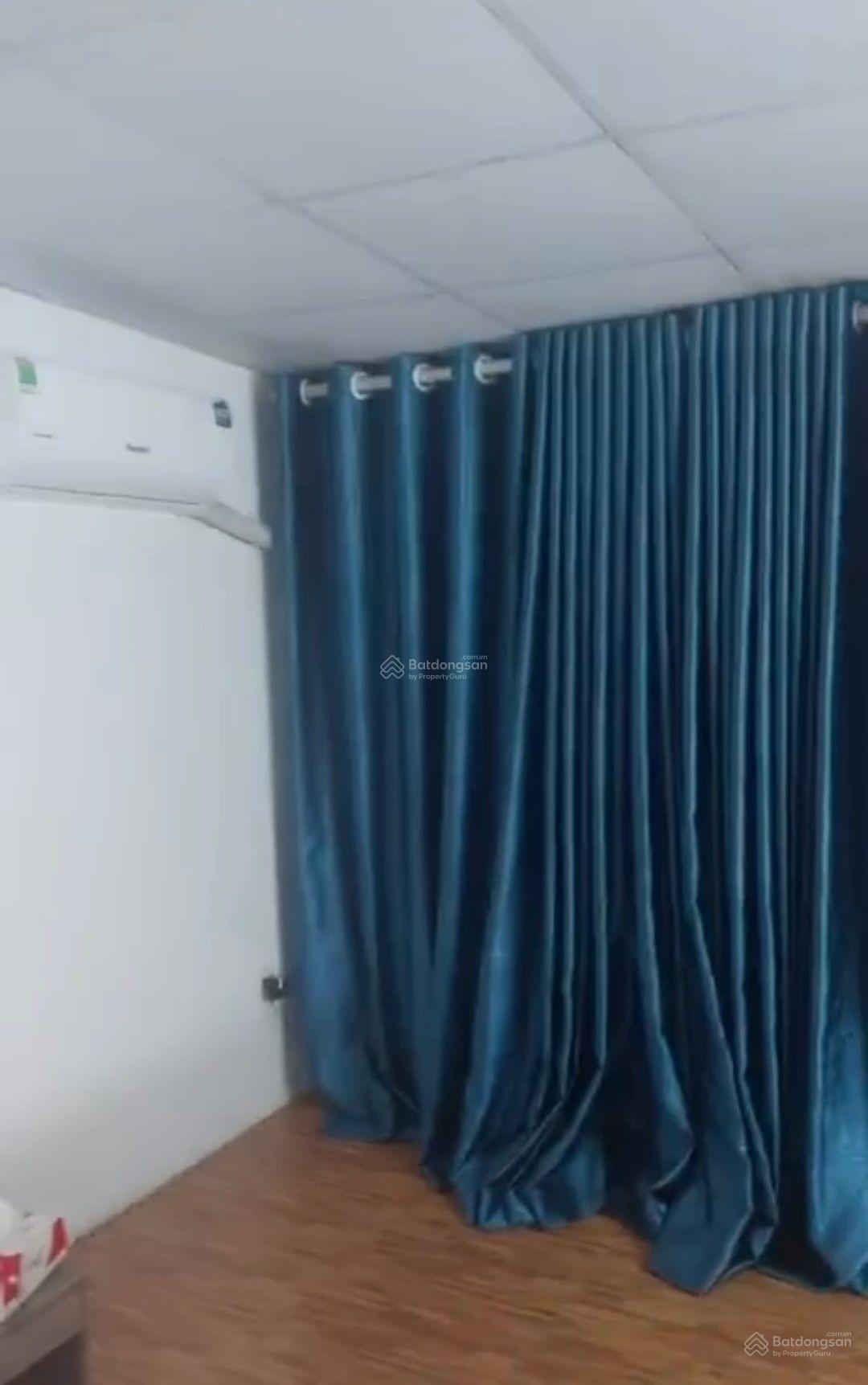 Bán gấp nhà phố Bắc Cầu Long Biên, 33m2 gần ô tô giá 4.2 tỷ