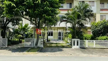 Cần bán Biệt thự 150m2 đang sẵn Hợp đồng thuê giá chỉ 6 tỷ tại Oasis kế Siêu thị Aeon Mall BD